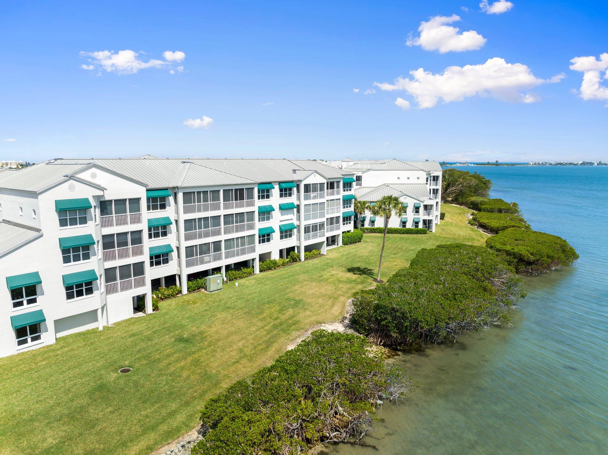 164 NE Edgewater Drive 2105