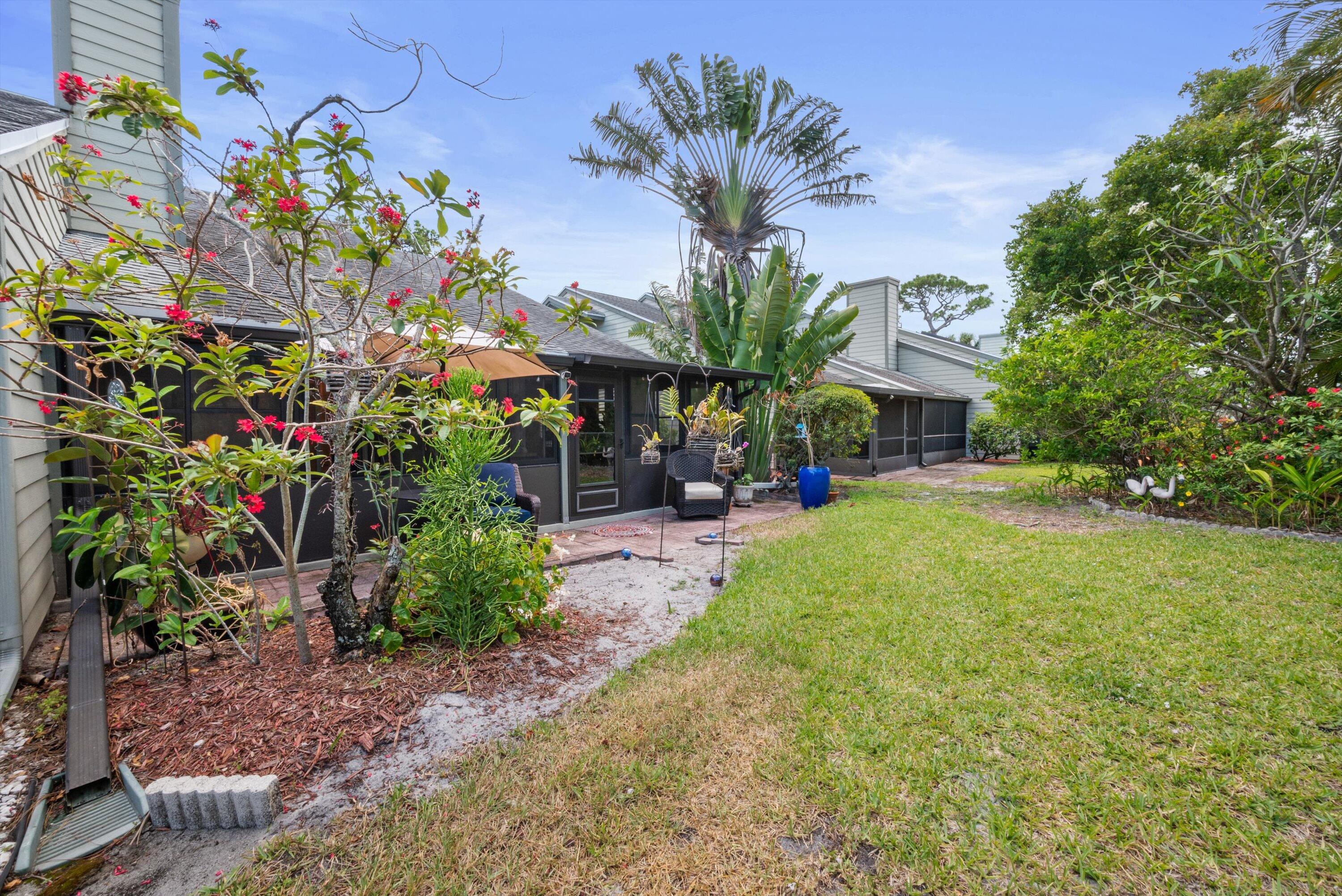 911 NE Sandalwood Place
