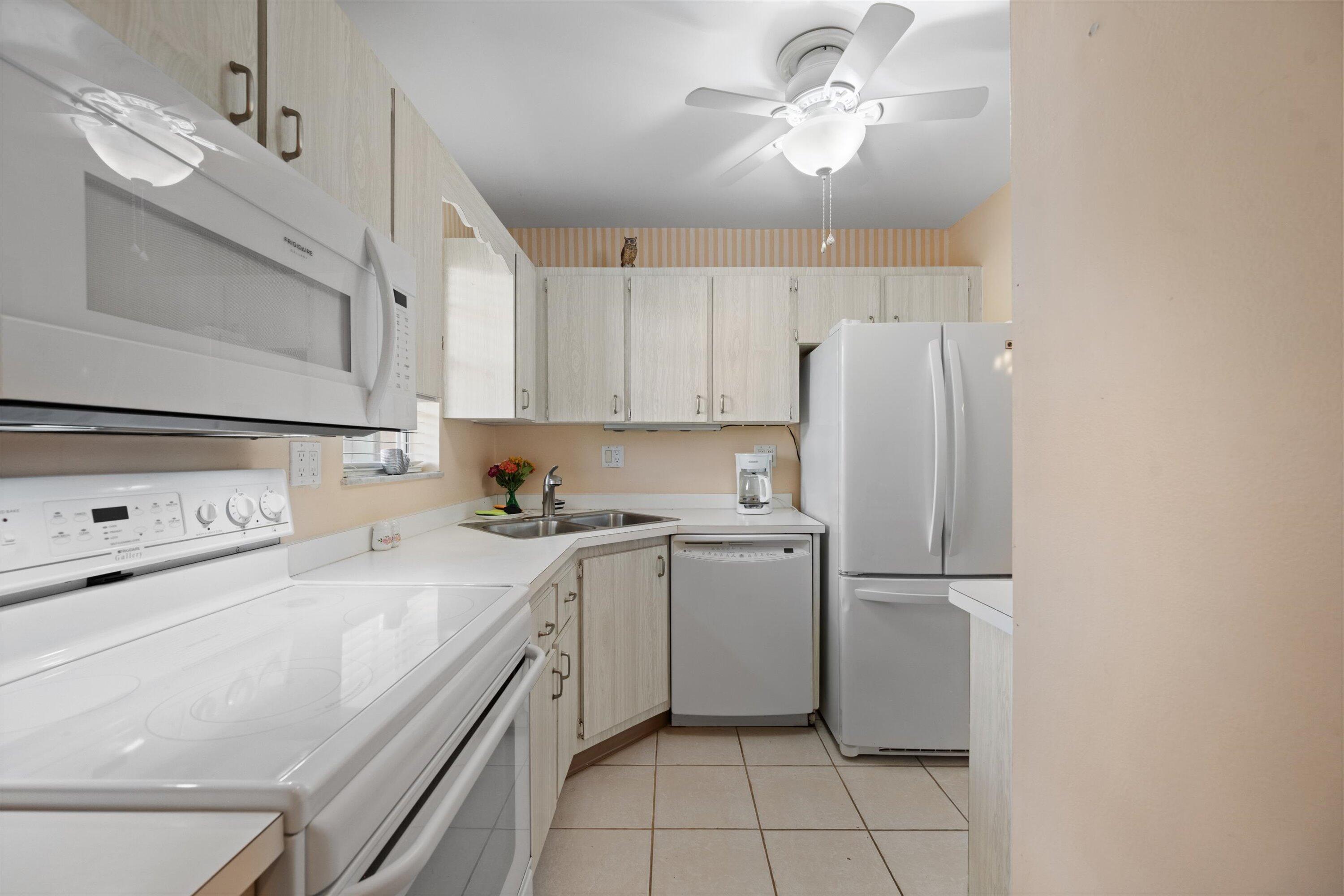 1953 SW Palm City Road 27-I