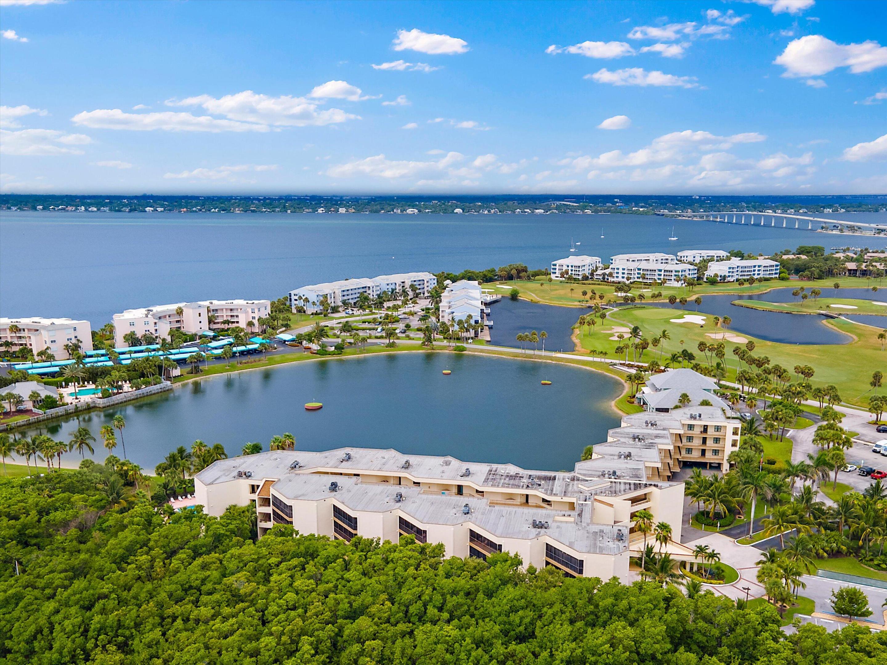 221 NE Plantation Road 303