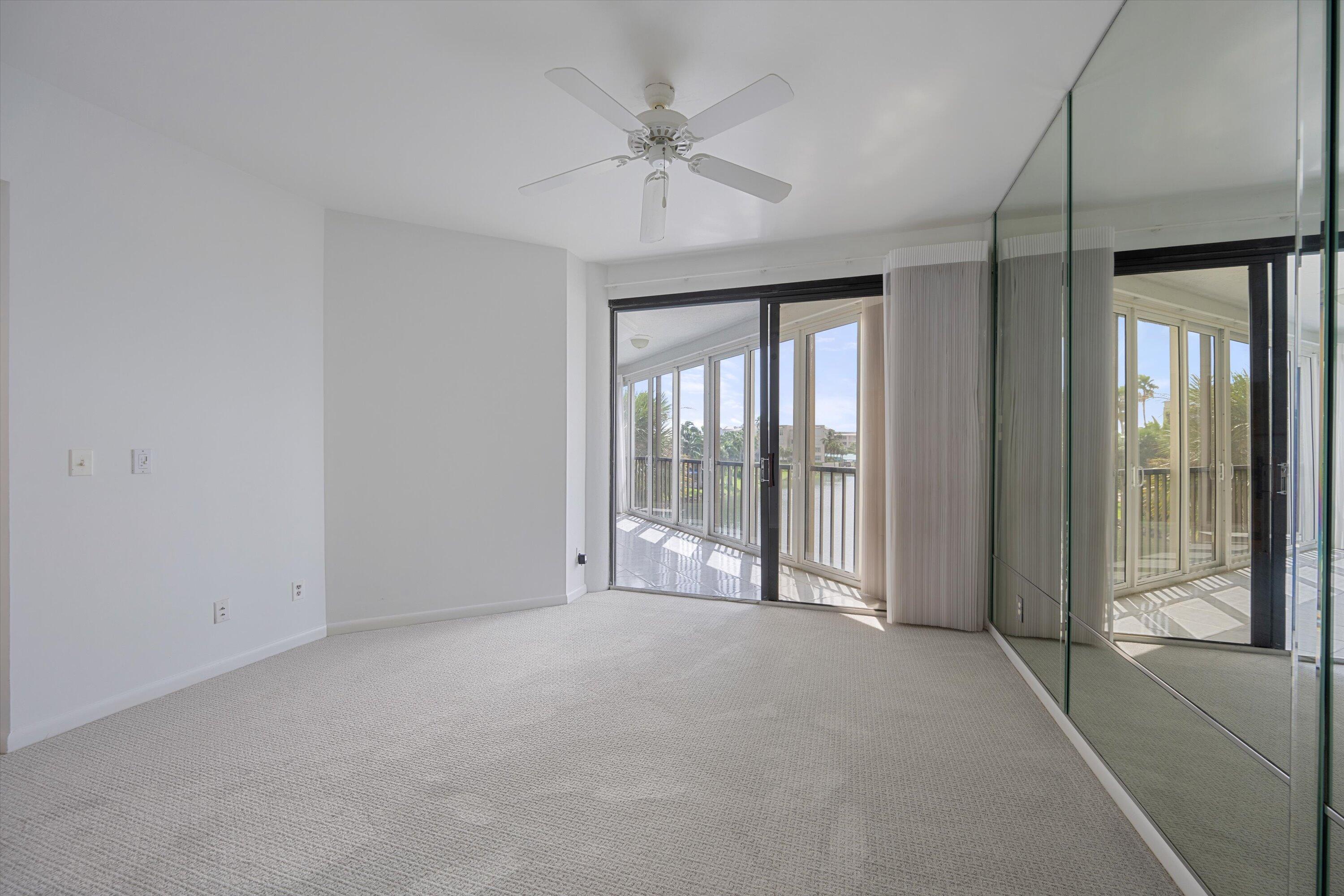 221 NE Plantation Road 303