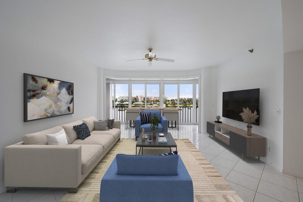 221 NE Plantation Road 303