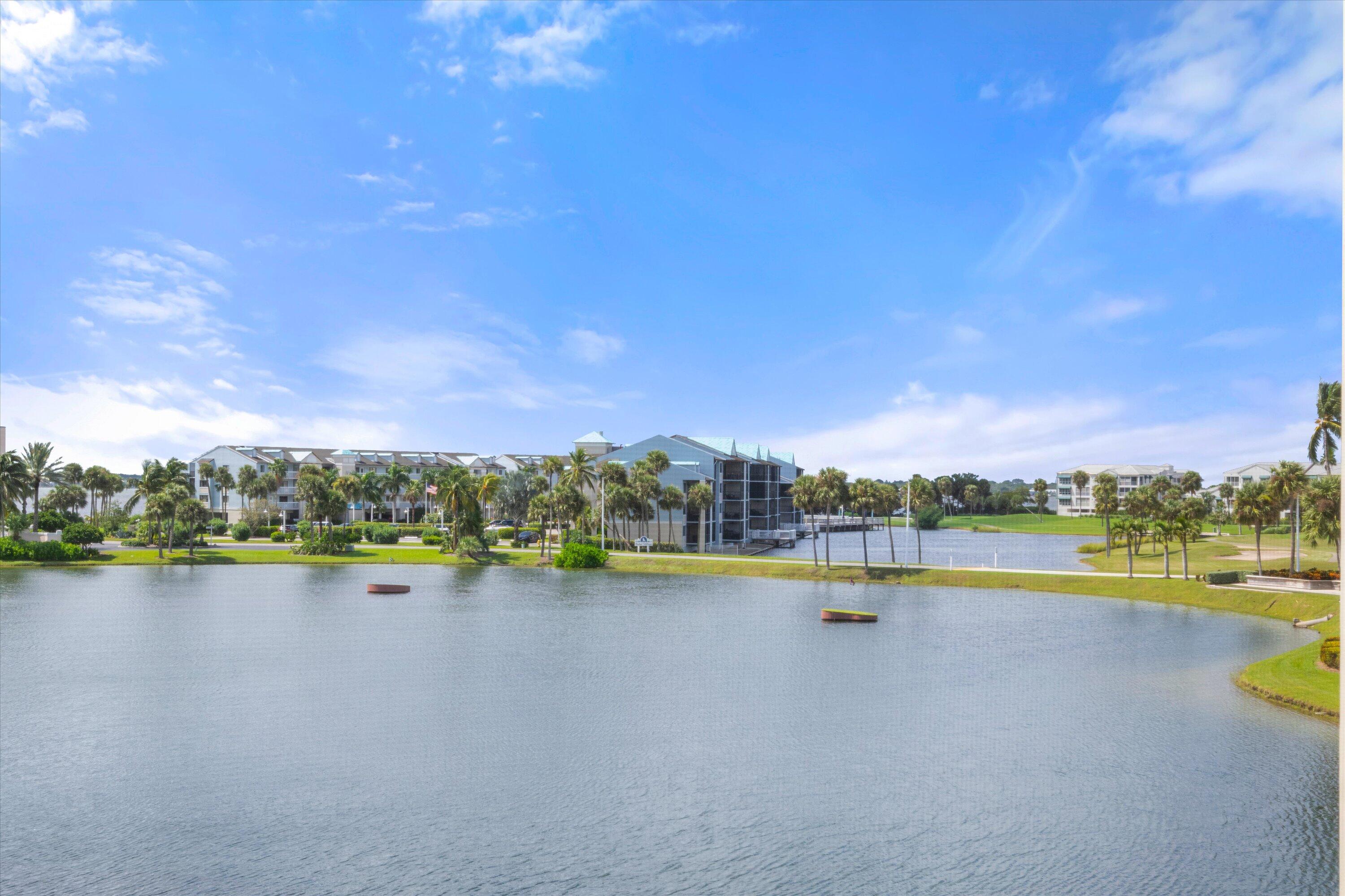 221 NE Plantation Road 303