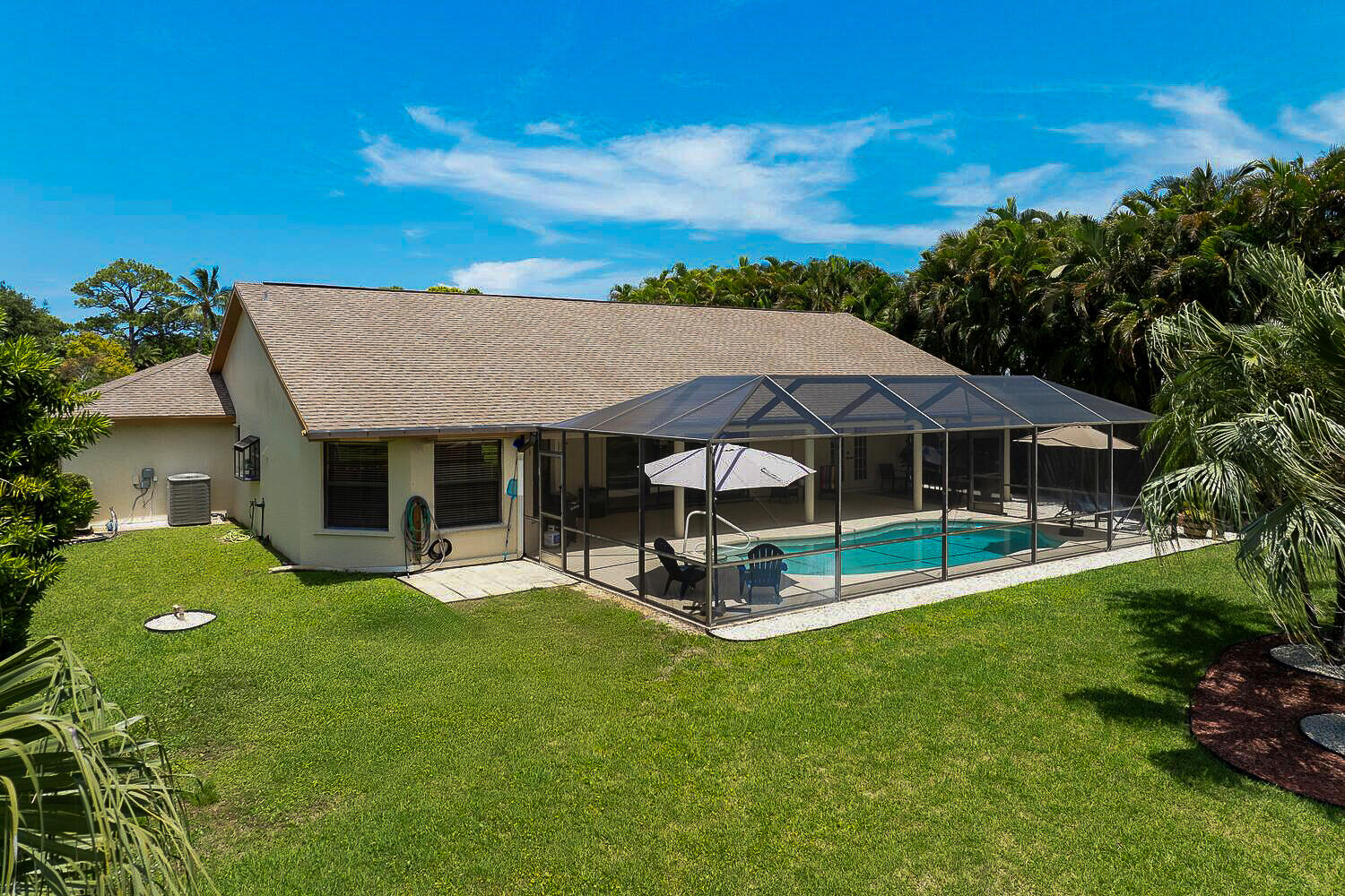 2282 NE Marlberry Lane