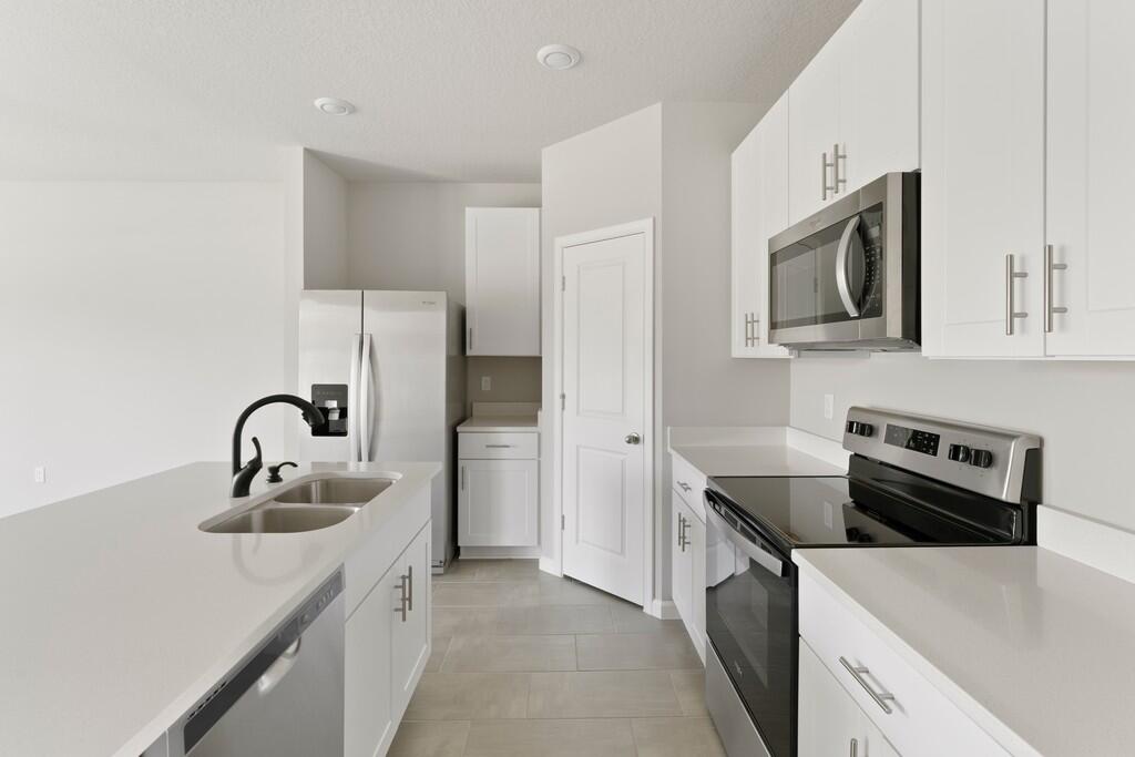 325 SE Halifax Lane