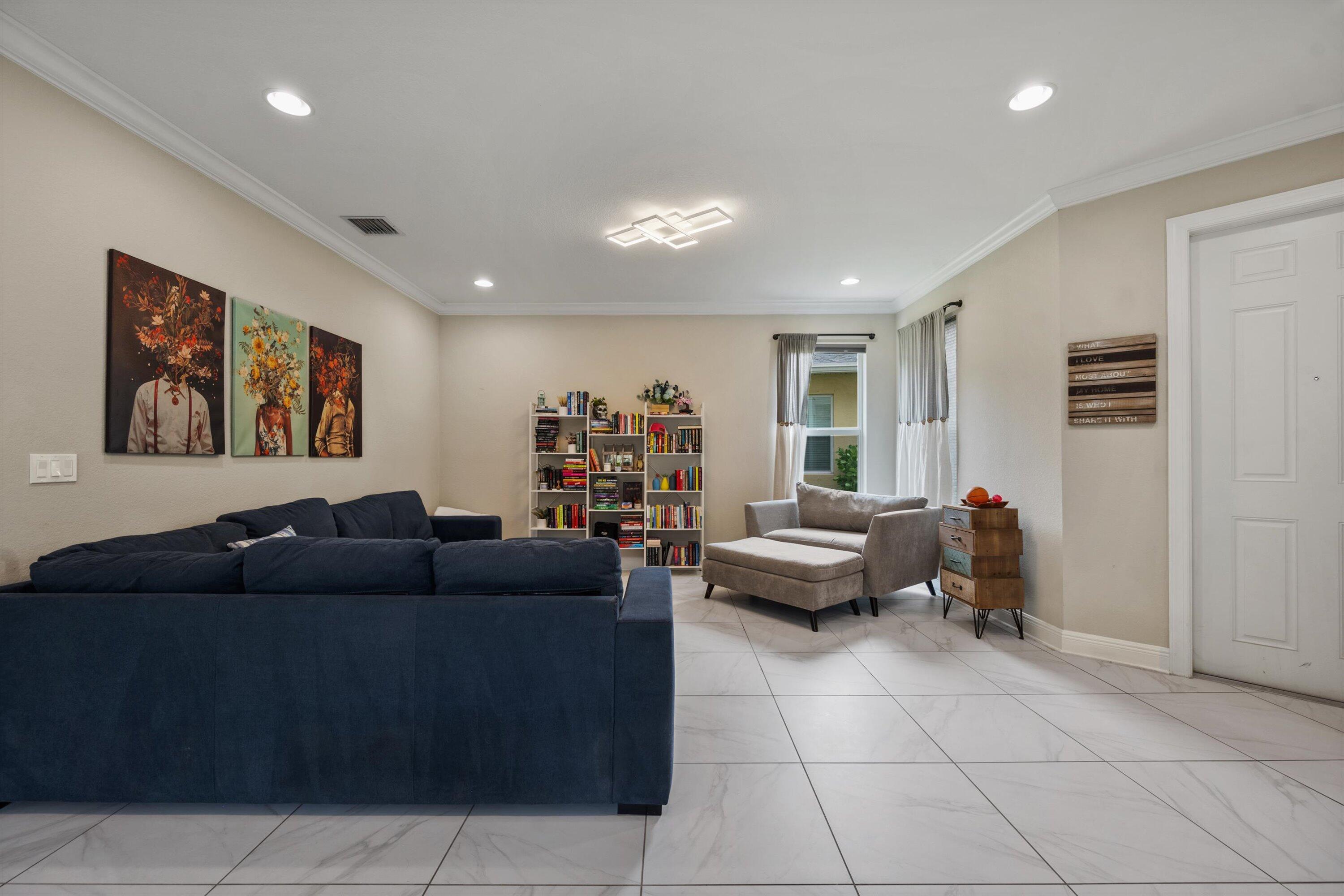 1813 NW Cataluna Circle, Port St. Lucie