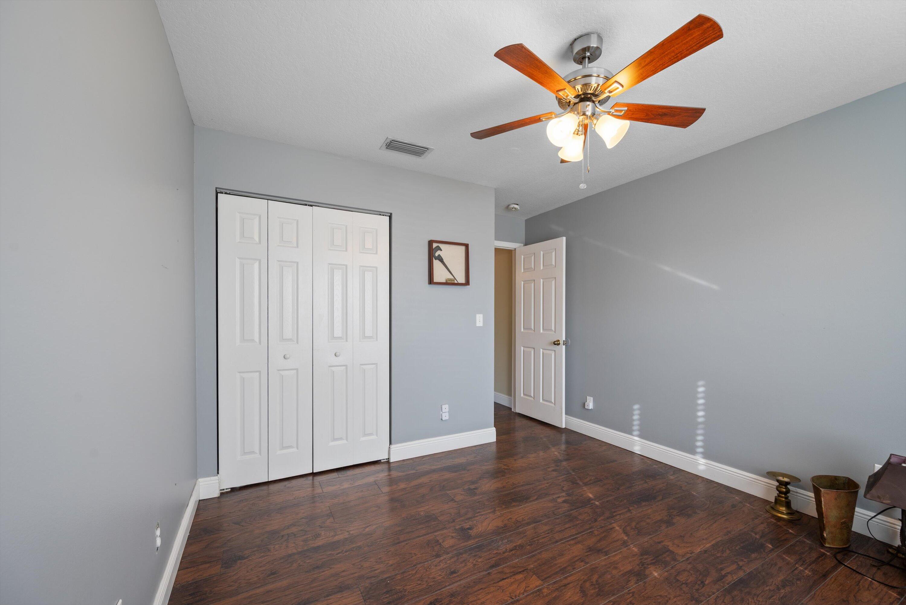 832 NW Greenwich Court, Port St. Lucie