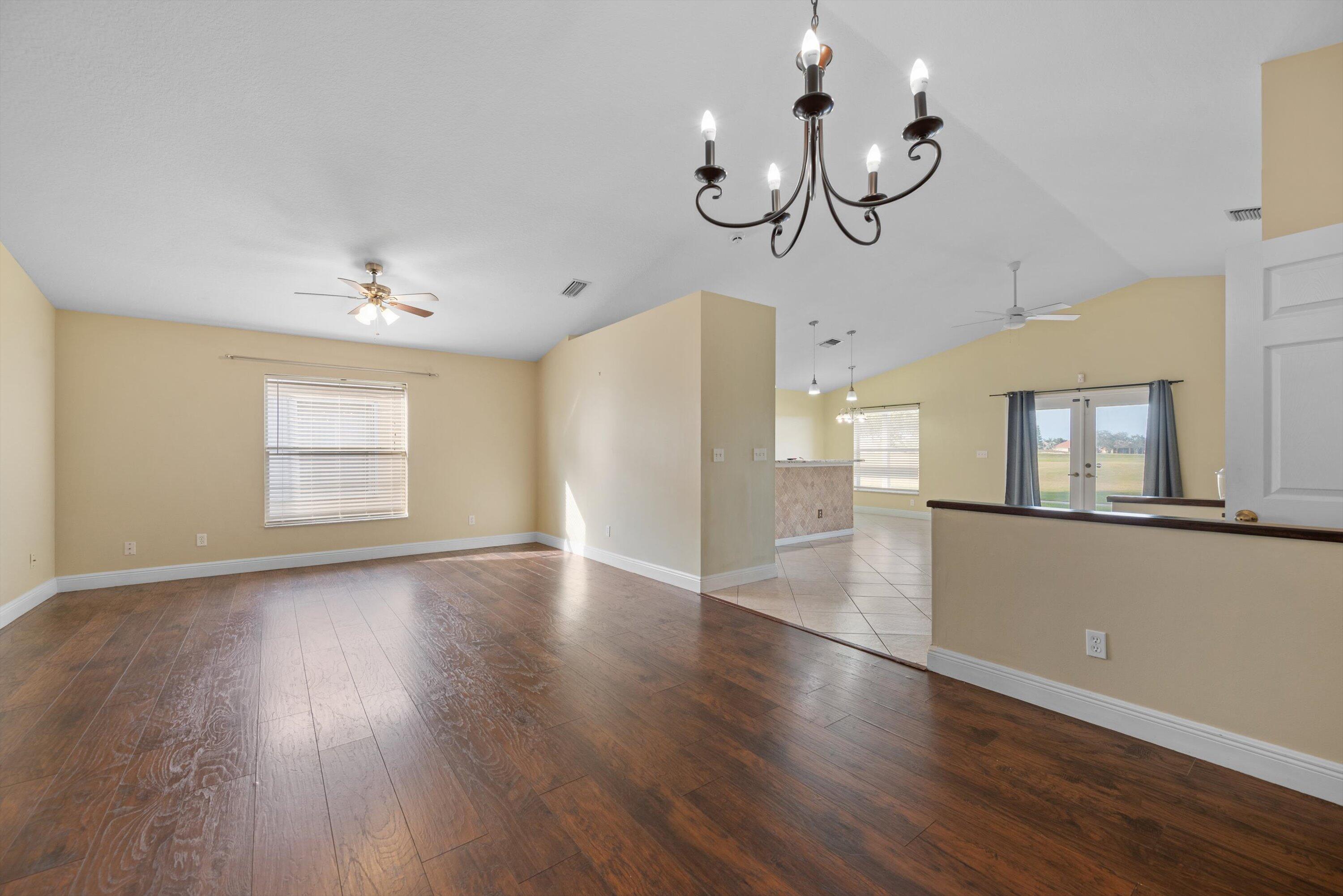 832 NW Greenwich Court, Port St. Lucie
