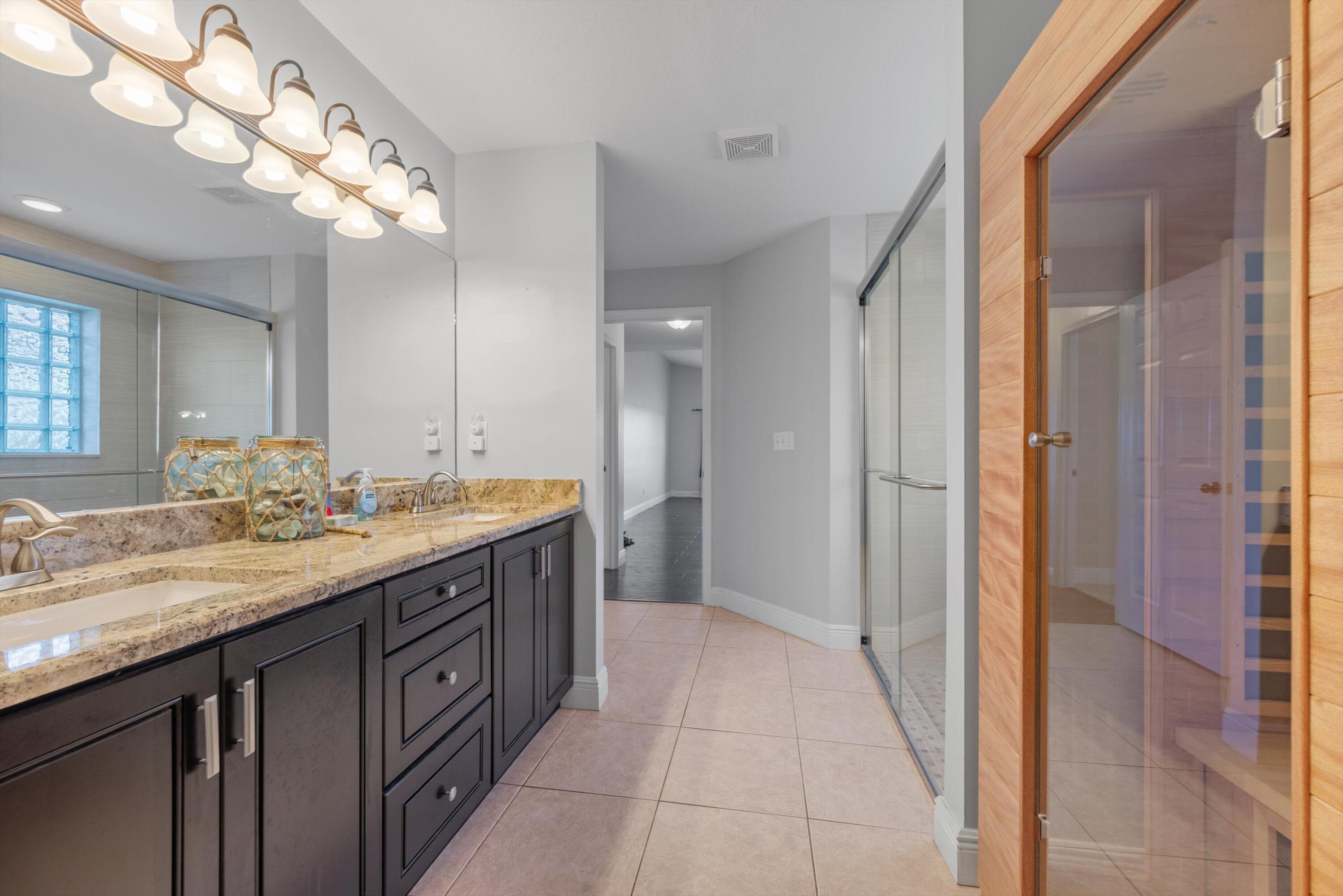 832 NW Greenwich Court, Port St. Lucie