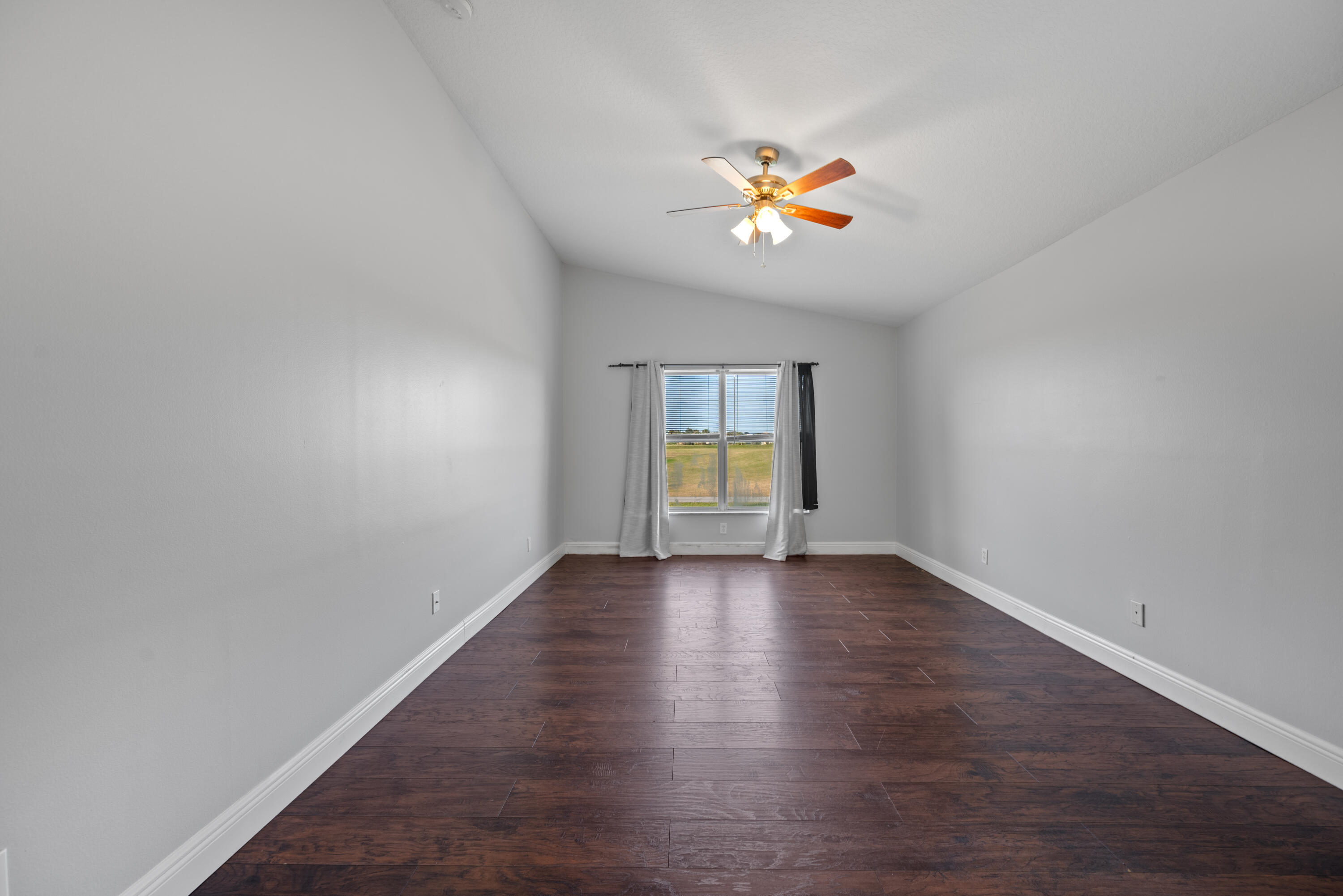832 NW Greenwich Court, Port St. Lucie