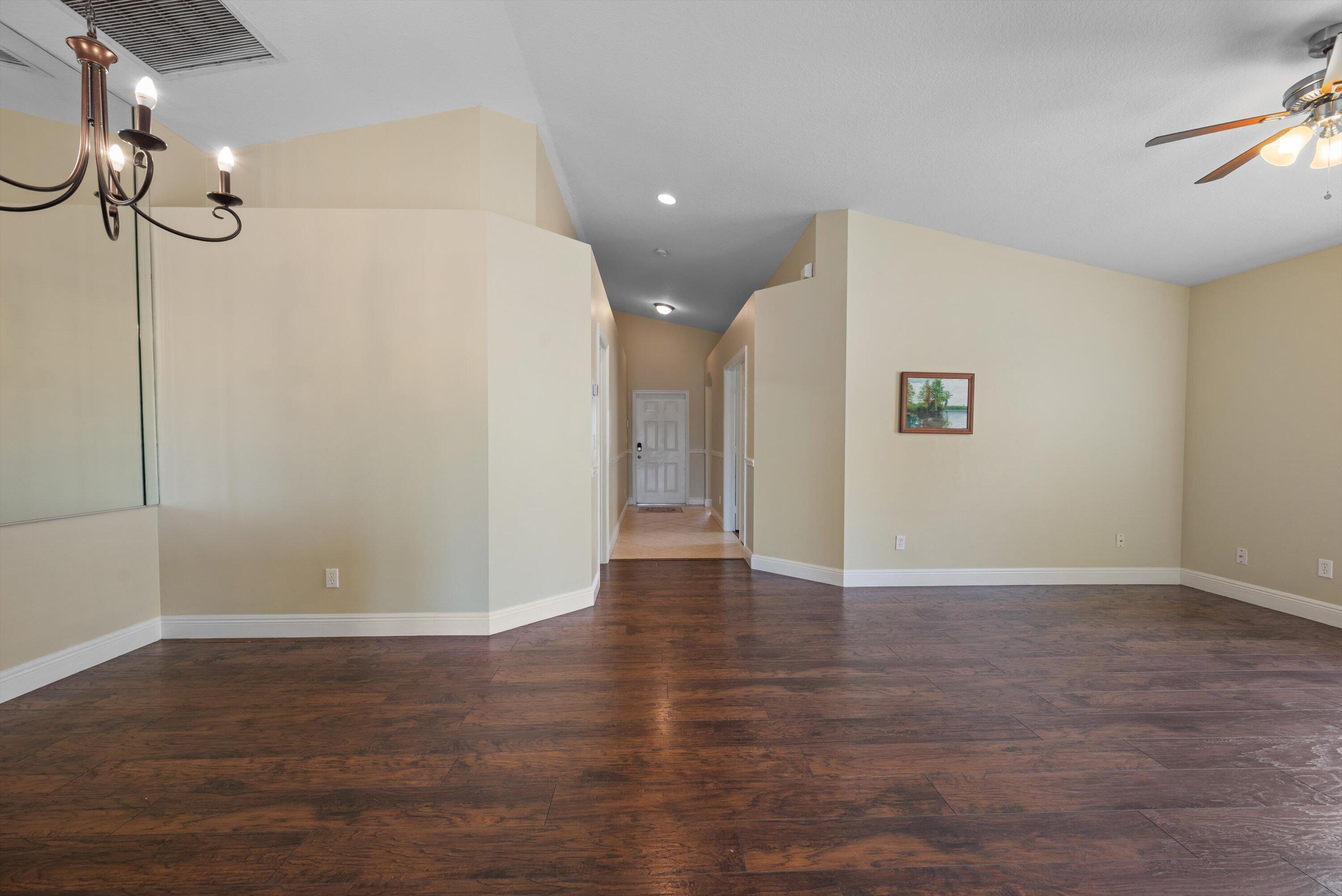 832 NW Greenwich Court, Port St. Lucie