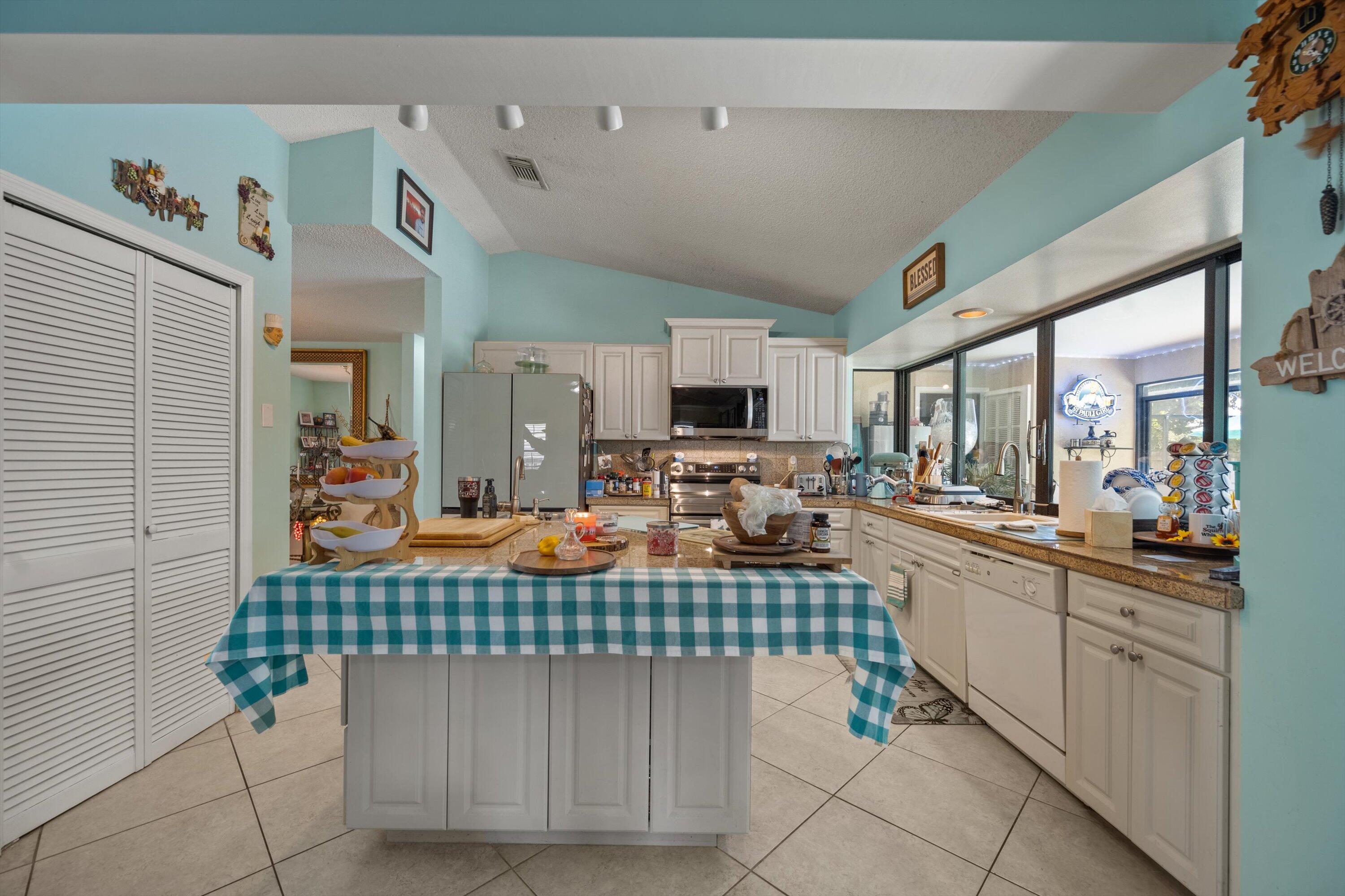 1574 SE Clearbrook Street, Port St. Lucie