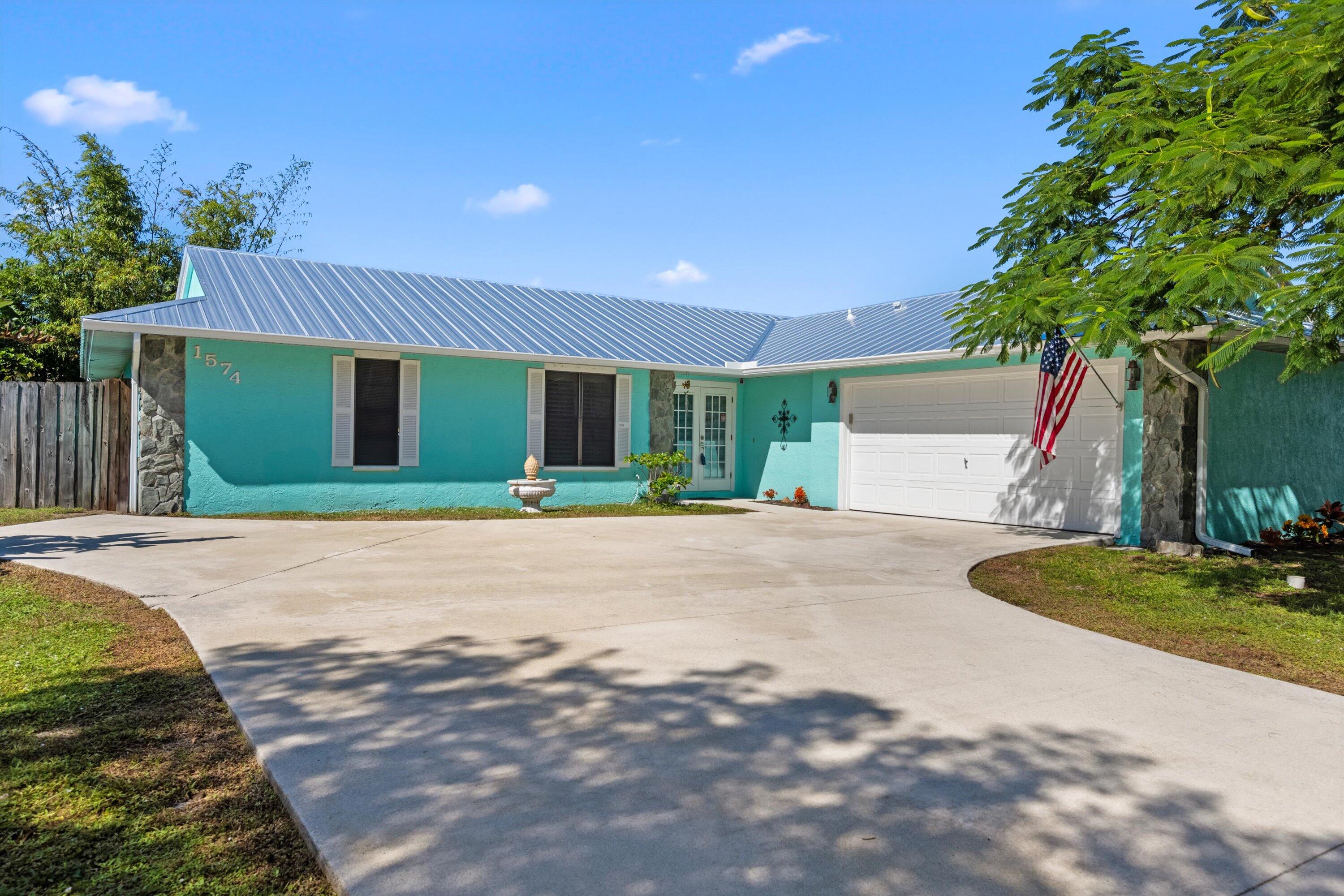 1574 SE Clearbrook Street, Port St. Lucie