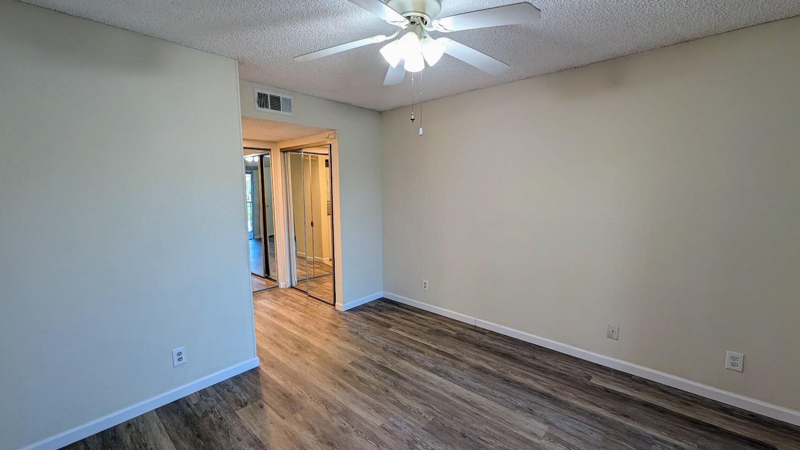 1563 SE Royal Green Circle 204, Port St. Lucie Unit: 204