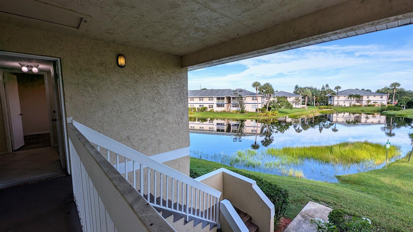 1563 SE Royal Green Circle 204, Port St. Lucie Unit: 204