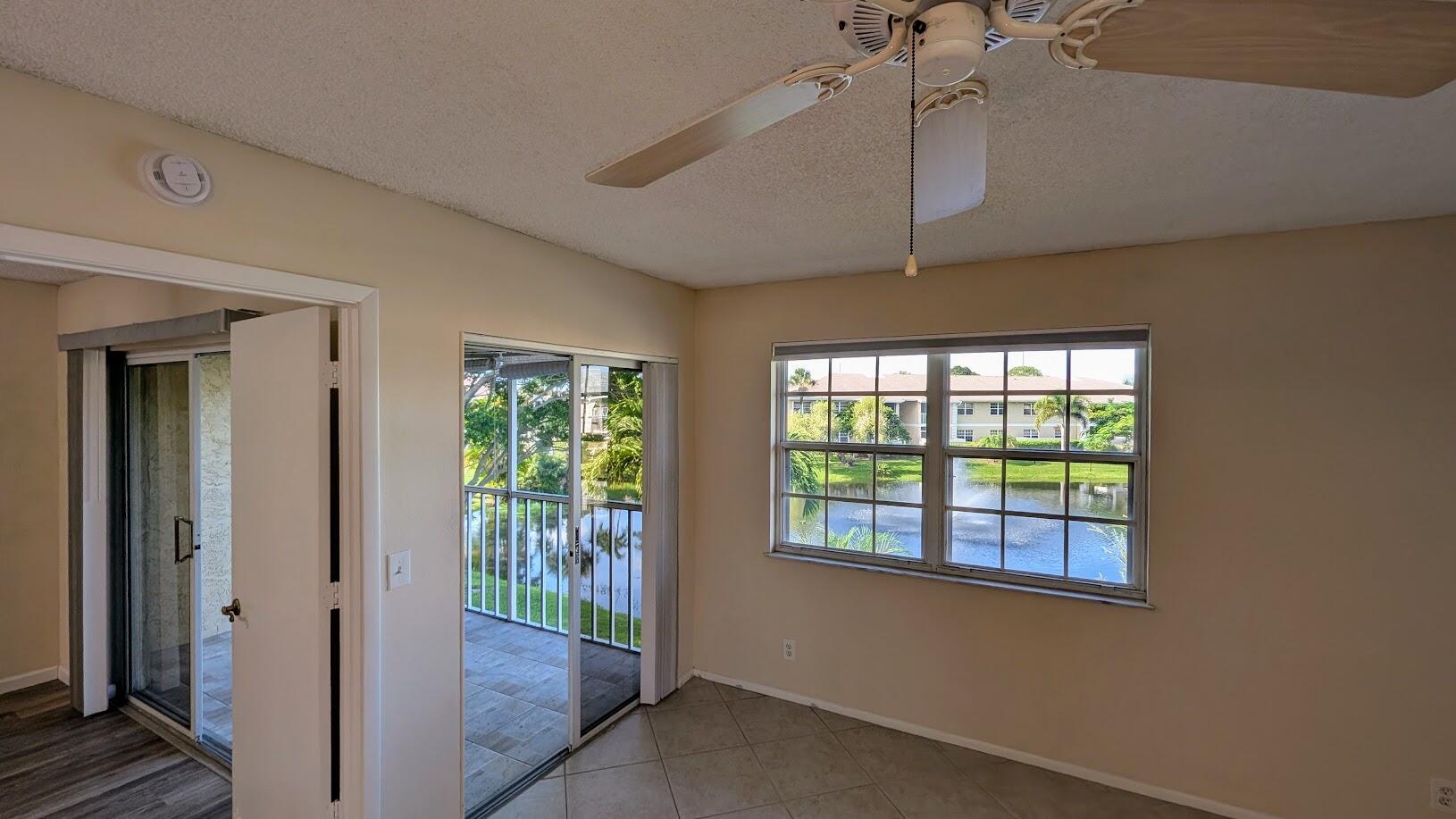 1563 SE Royal Green Circle 204, Port St. Lucie Unit: 204