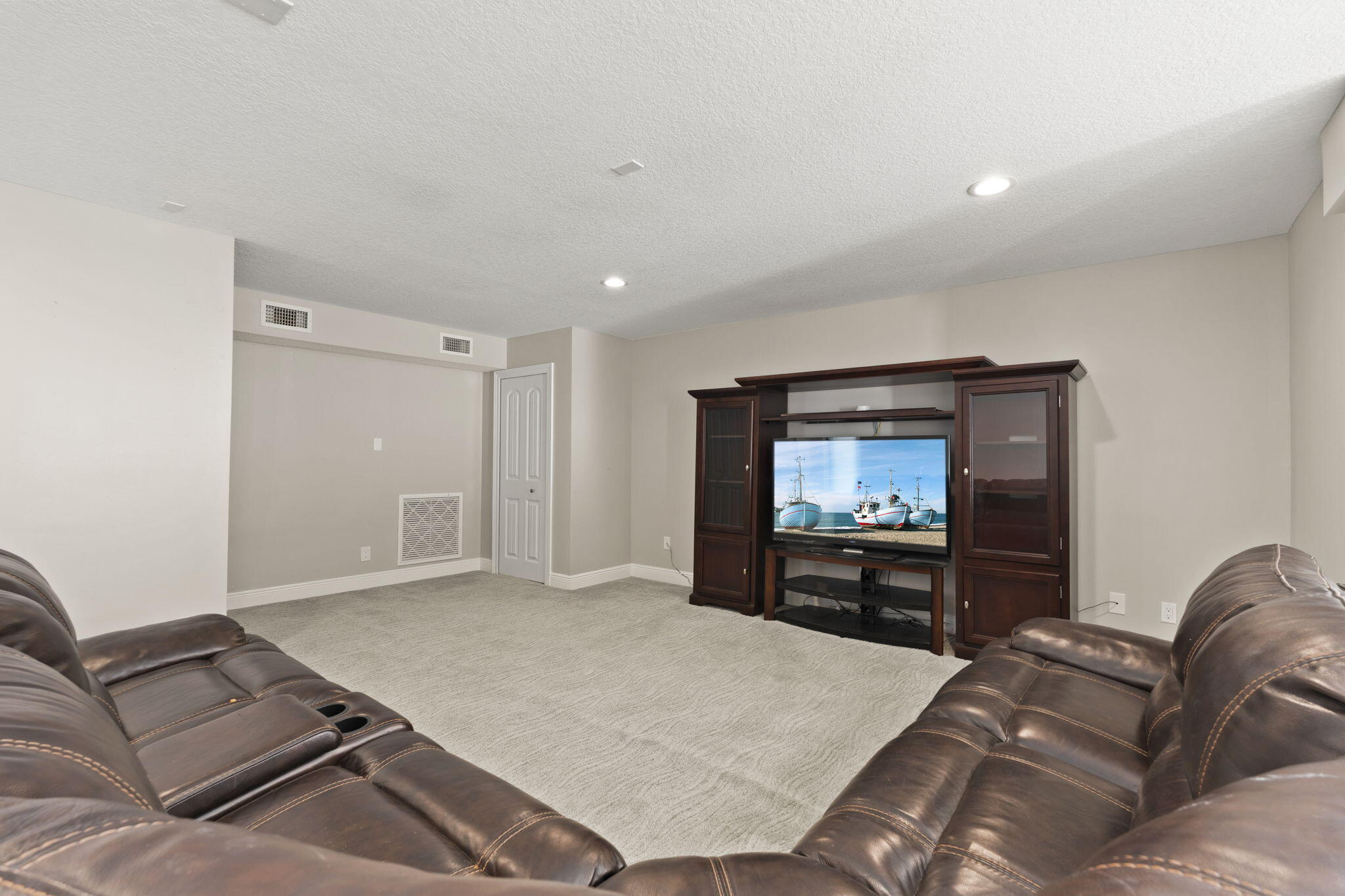 1911 Surfside Drive