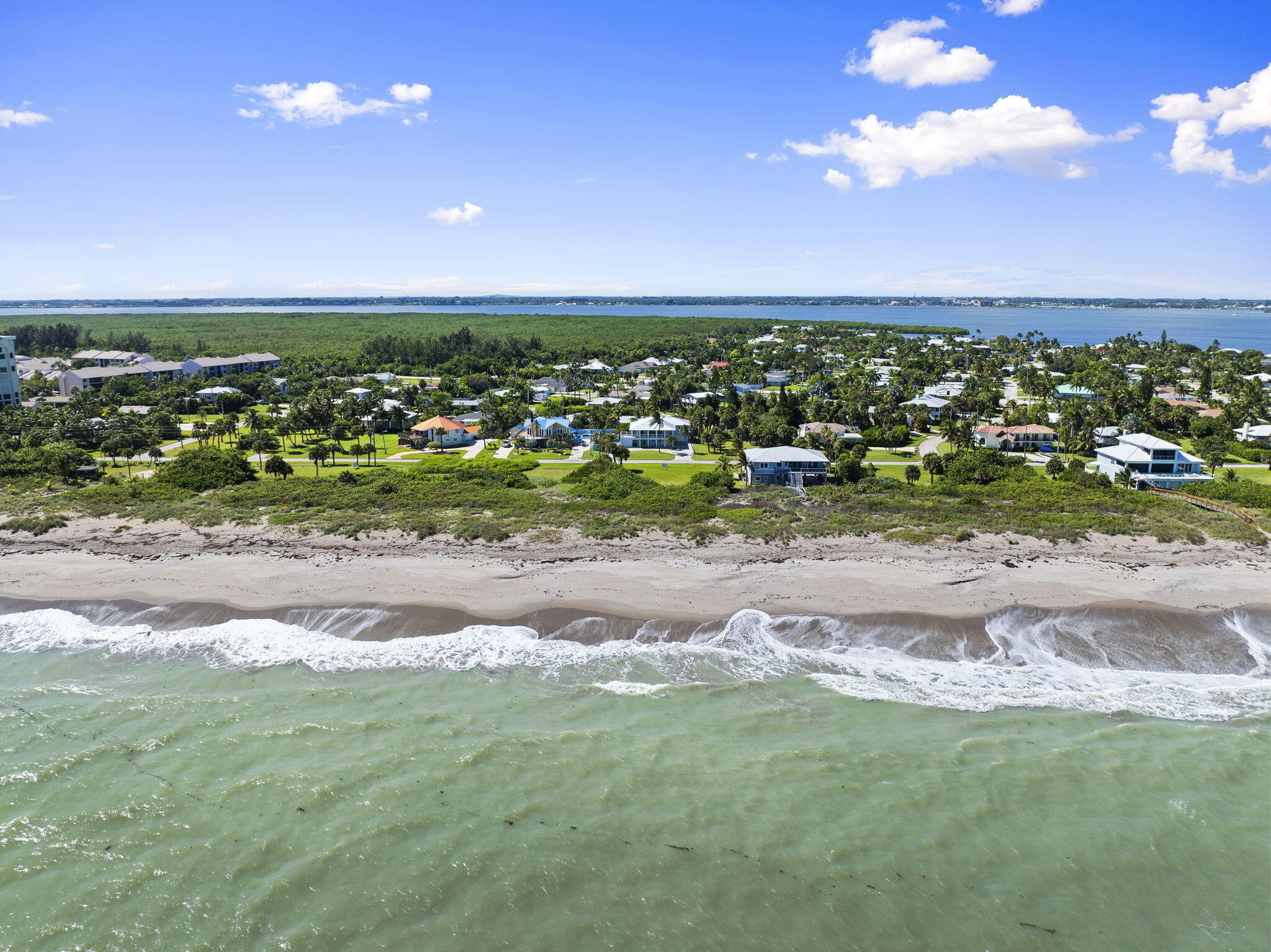 1911 Surfside Drive