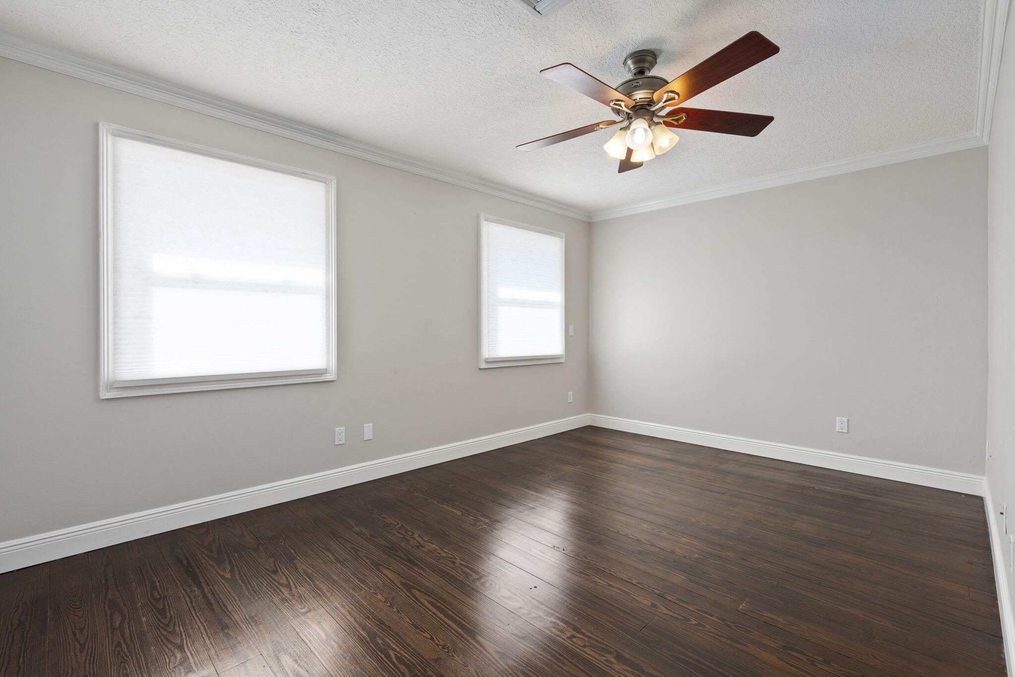 1911 Surfside Drive