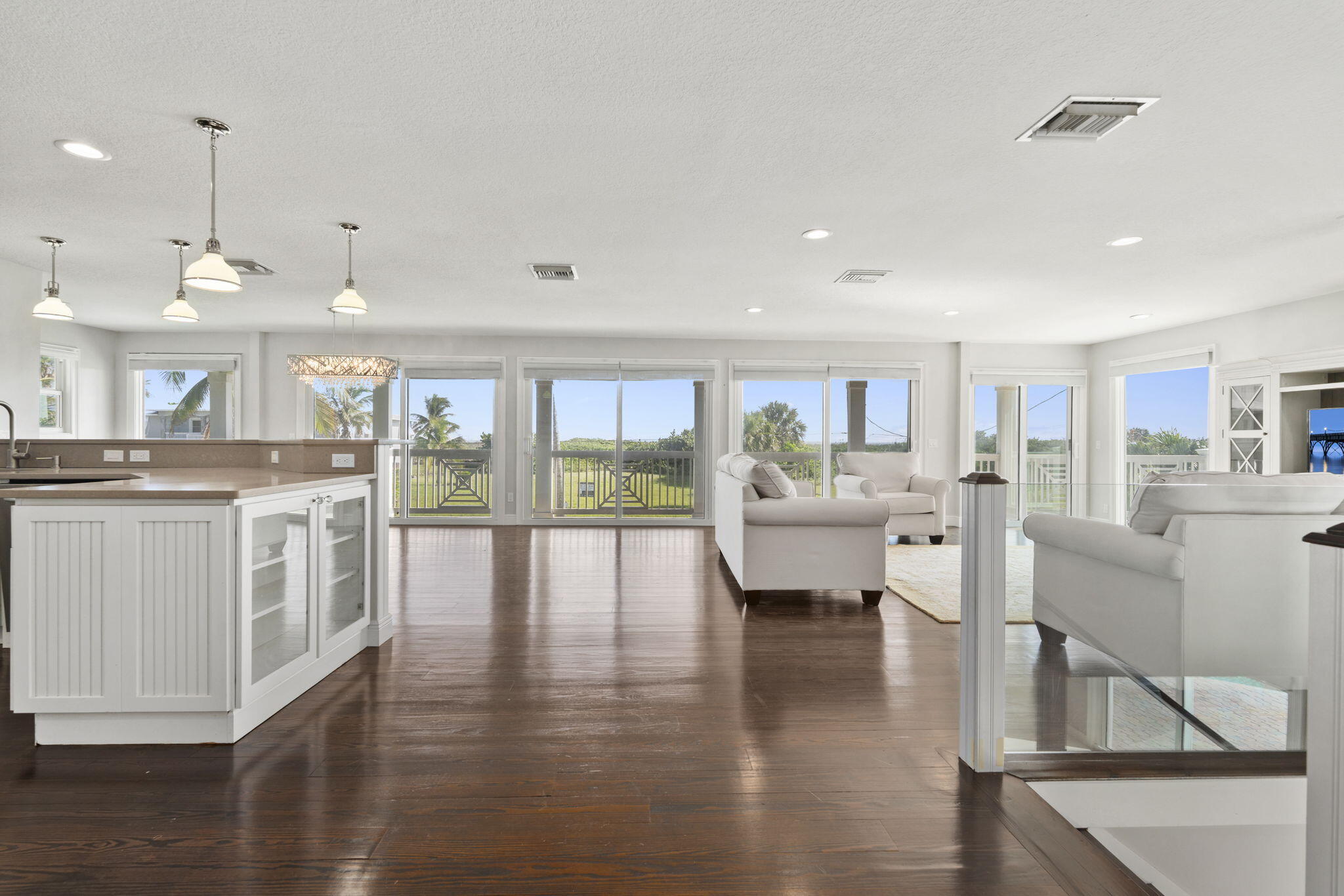 1911 Surfside Drive