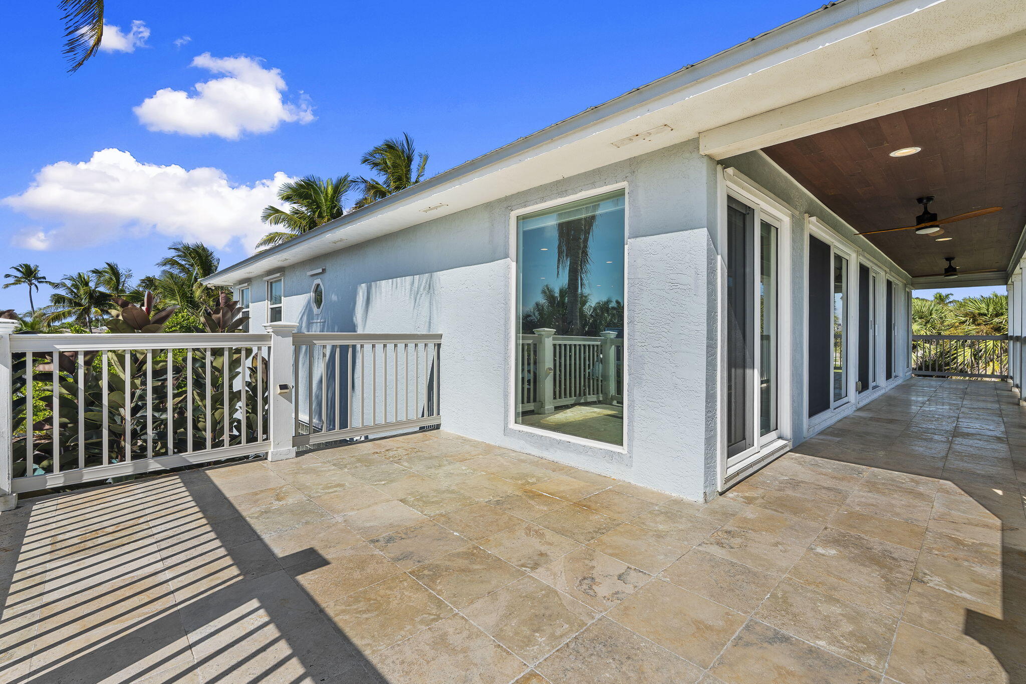 1911 Surfside Drive