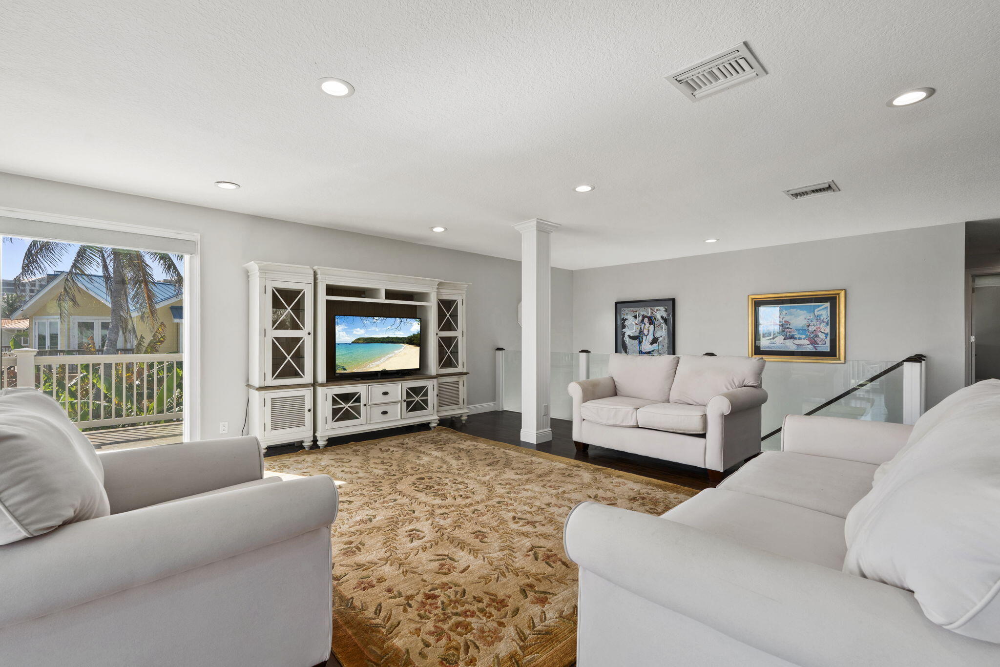 1911 Surfside Drive