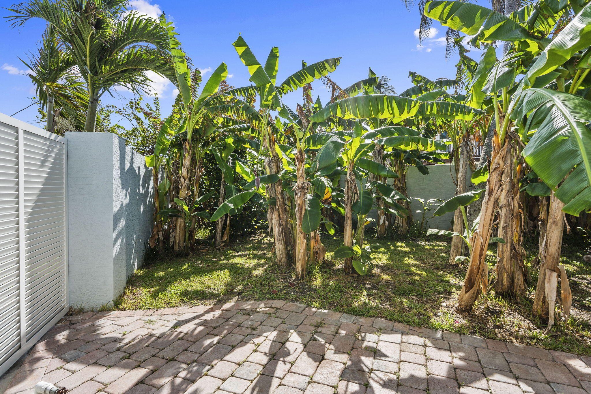 1911 Surfside Drive