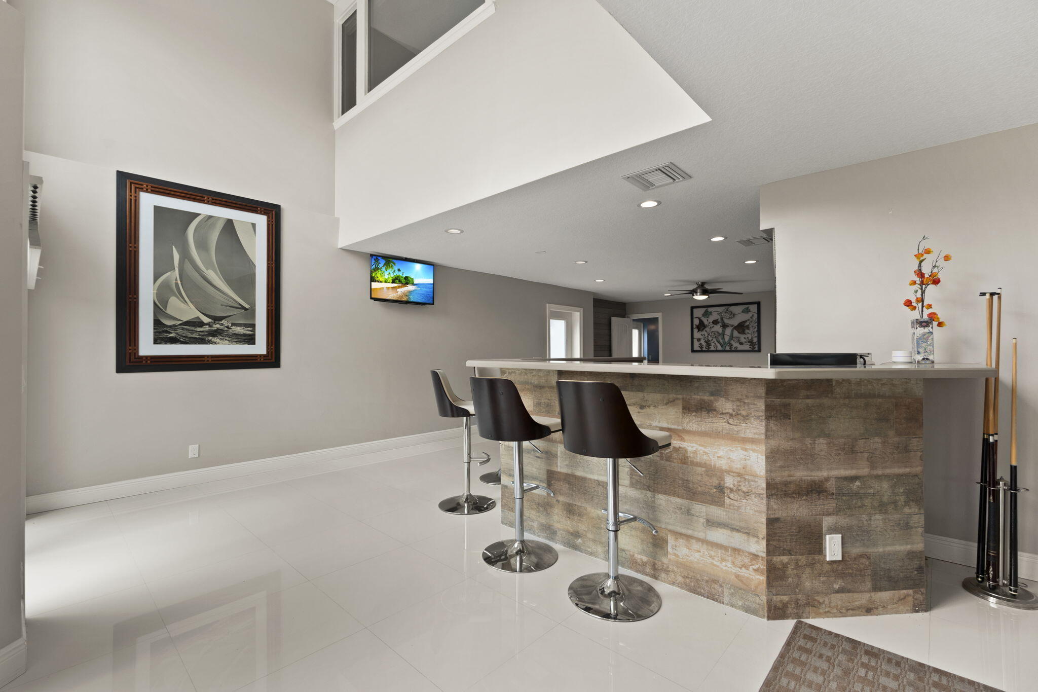 1911 Surfside Drive