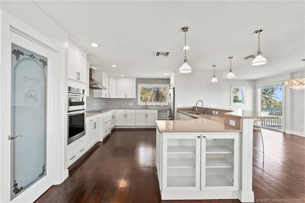 1911 Surfside Drive