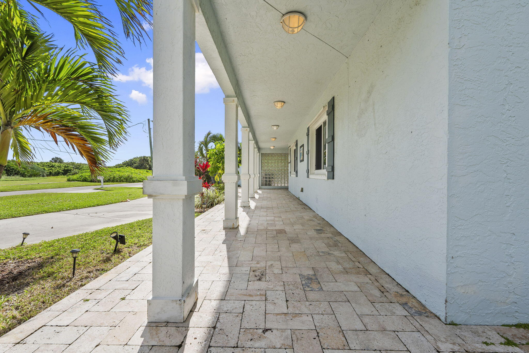 1911 Surfside Drive