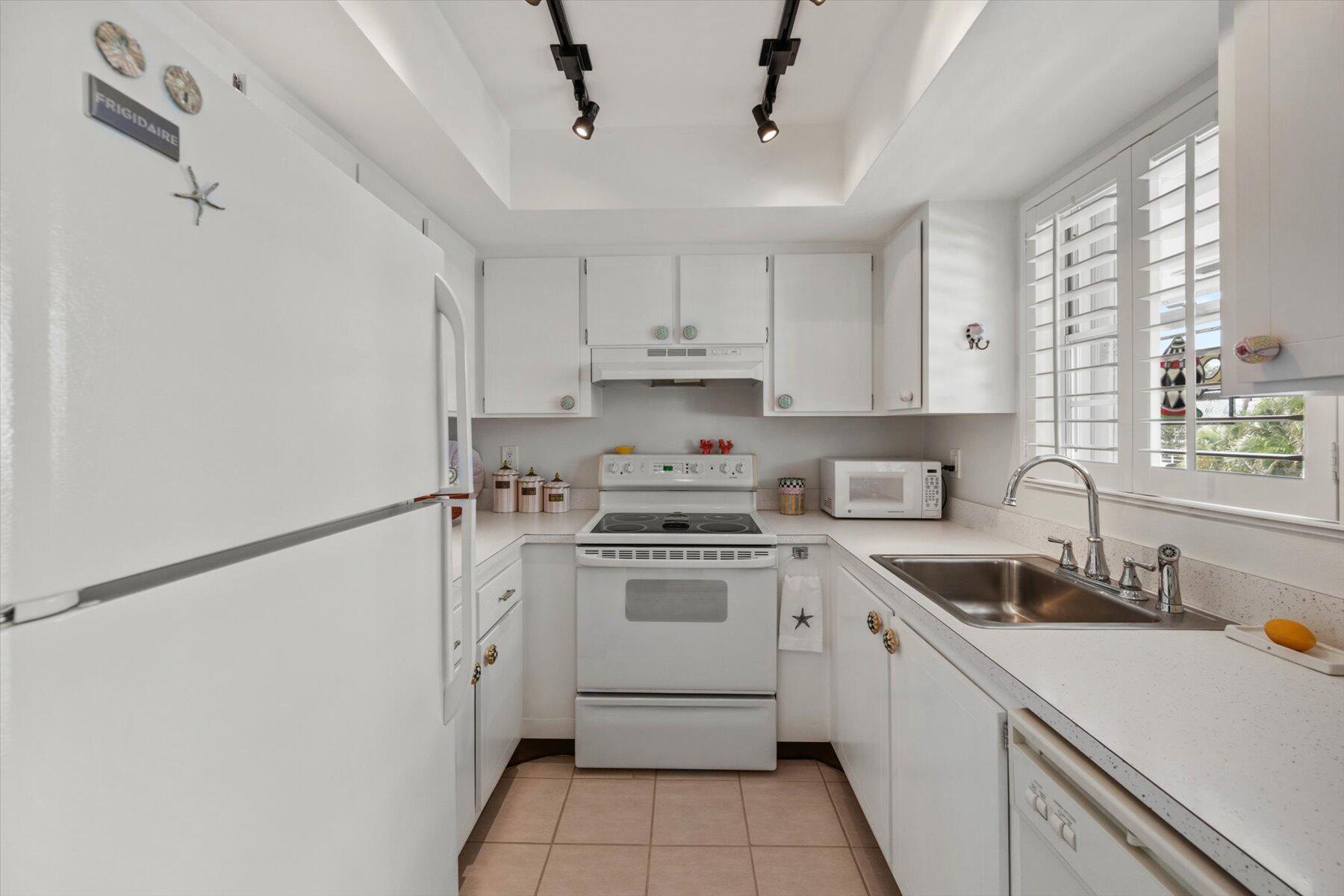 2929 SE Ocean Boulevard 115-7
