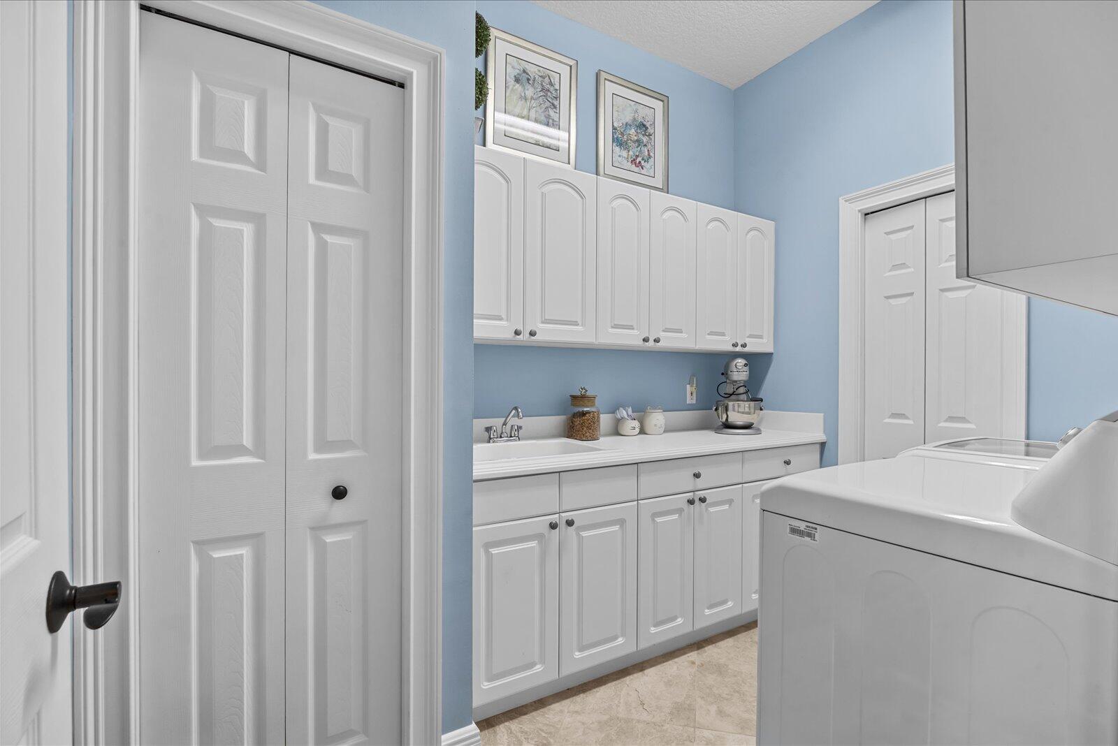 8007 Plantation Lakes Drive, Port St. Lucie