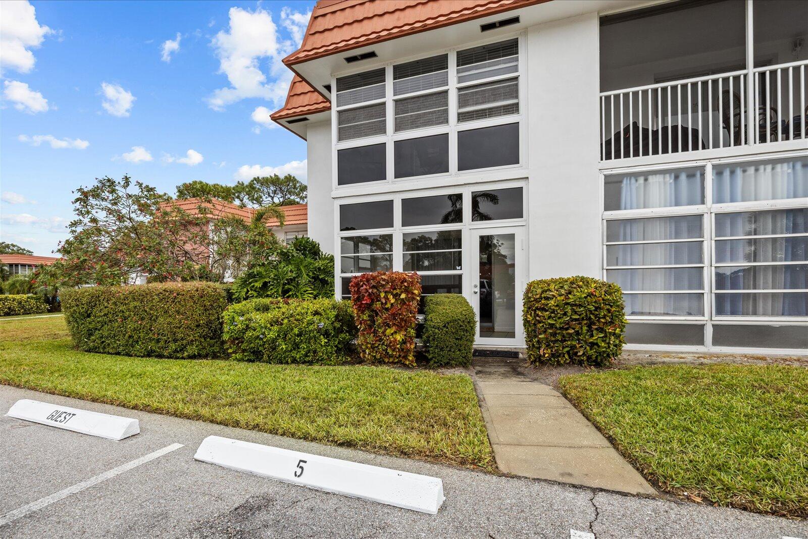 2600 SE Ocean Boulevard E5