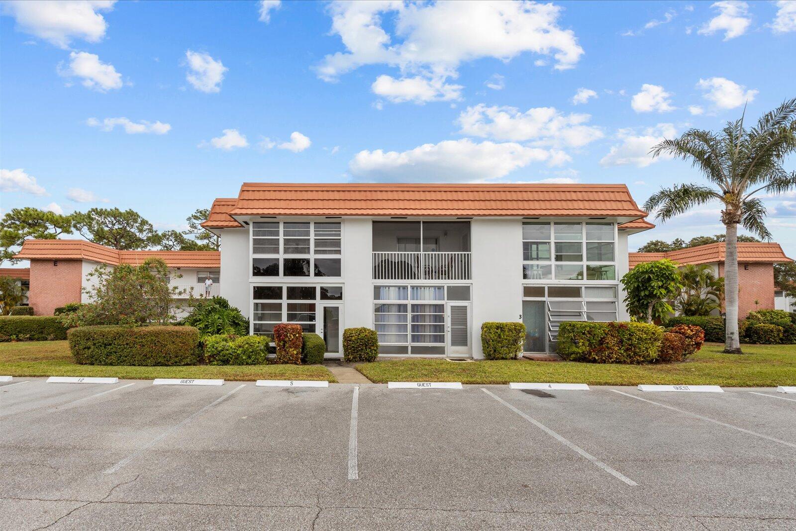 2600 SE Ocean Boulevard E5