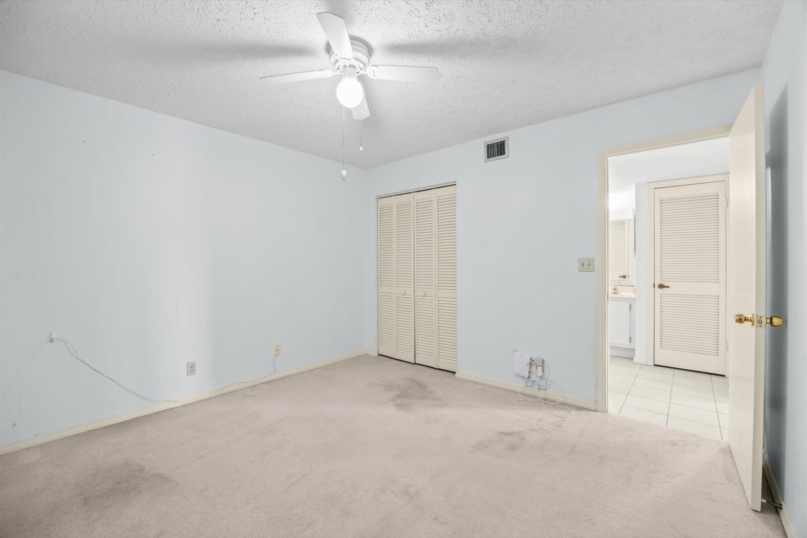 806 SE Central Parkway 6