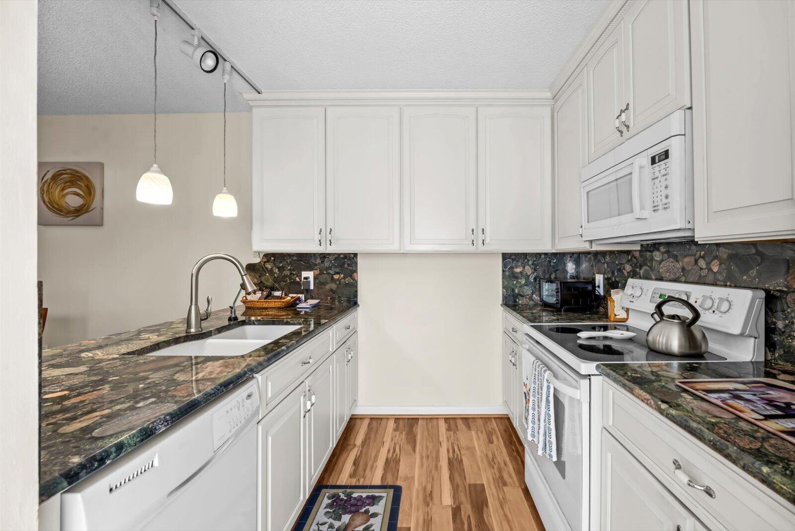 2959 SW Sunset Trace Circle