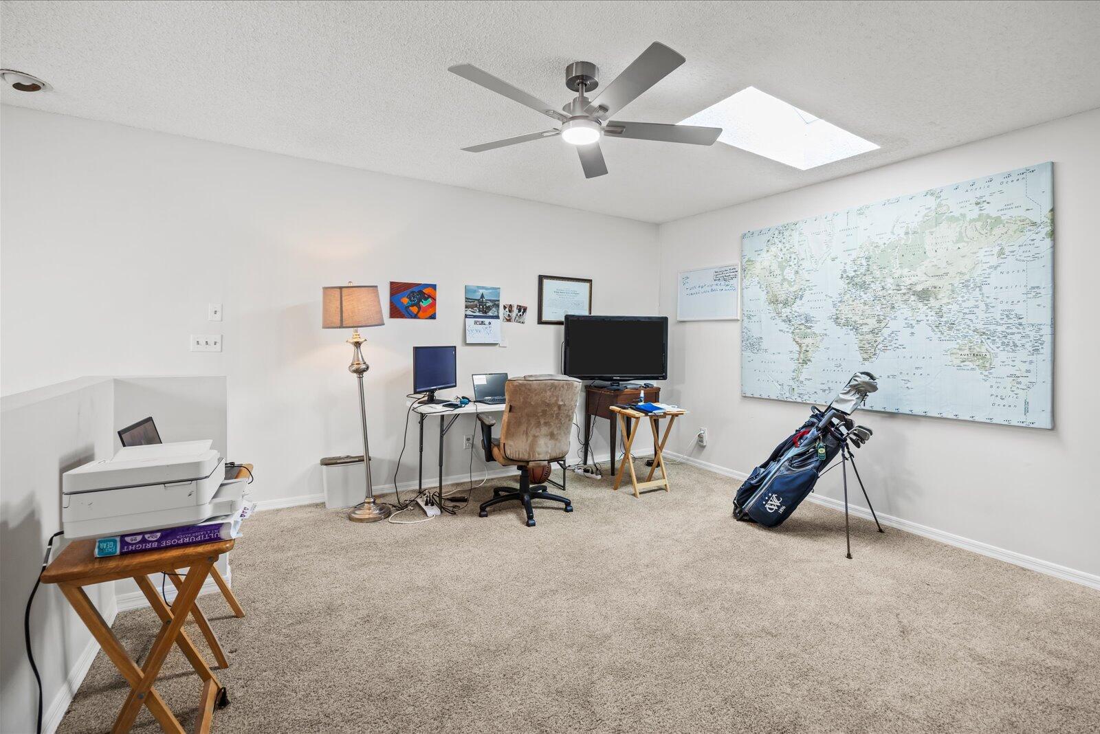 933 NE Sandalwood Place