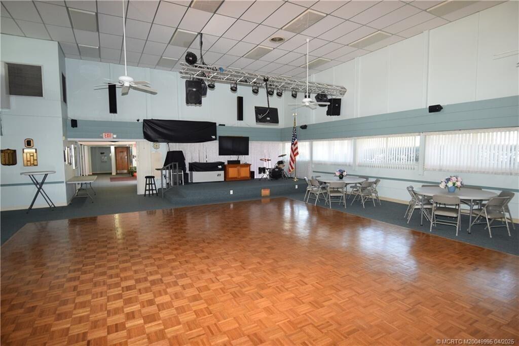 2600 SE Ocean Boulevard Ee3