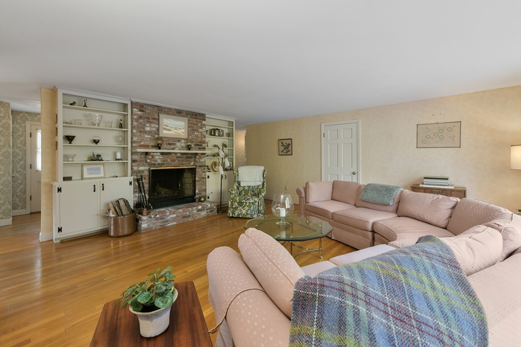 470 Riverview Dr