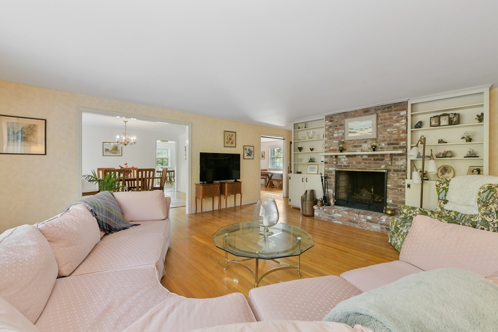 470 Riverview Dr