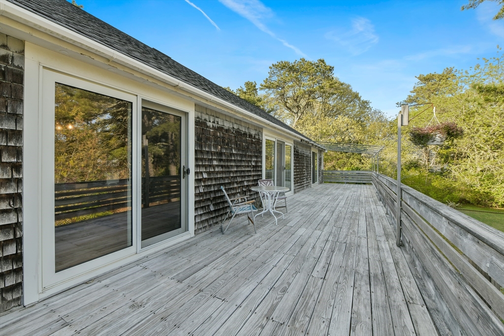 470 Riverview Dr