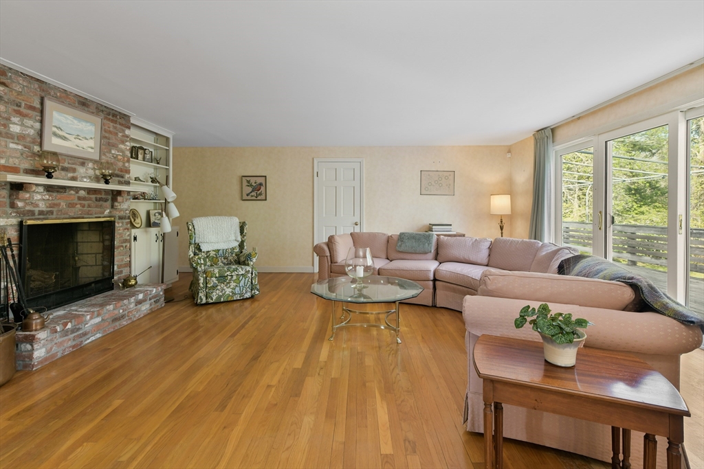 470 Riverview Dr