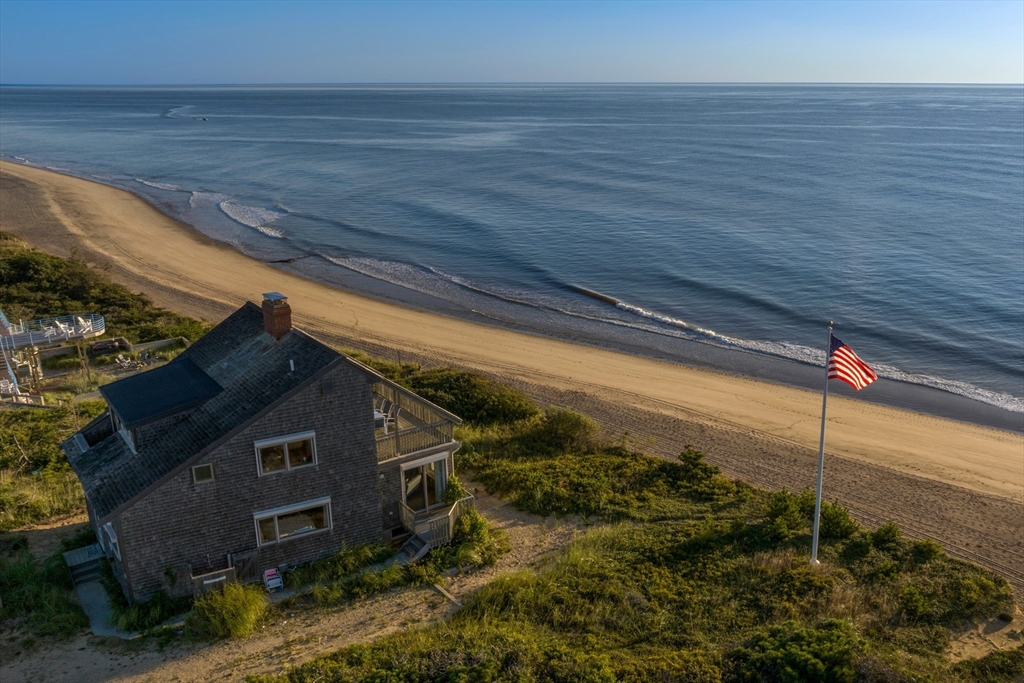 90 Cliff Road