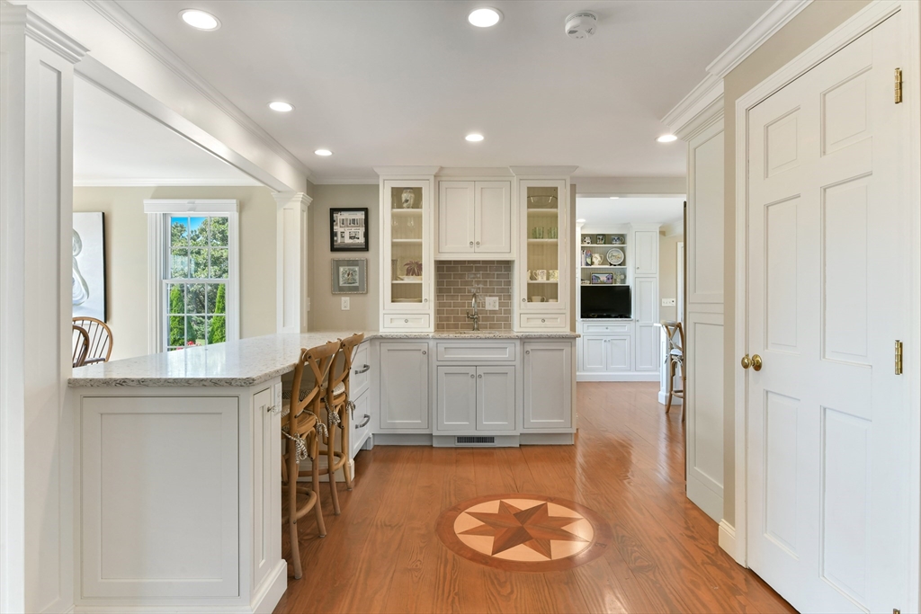 28 Youngs Farm Ln