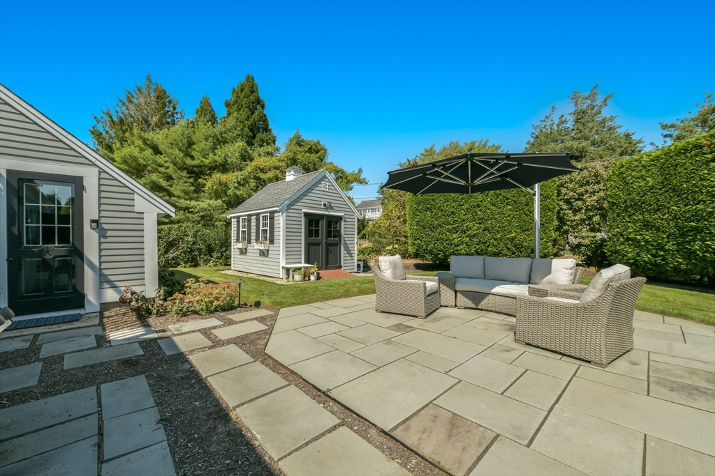 28 Youngs Farm Ln