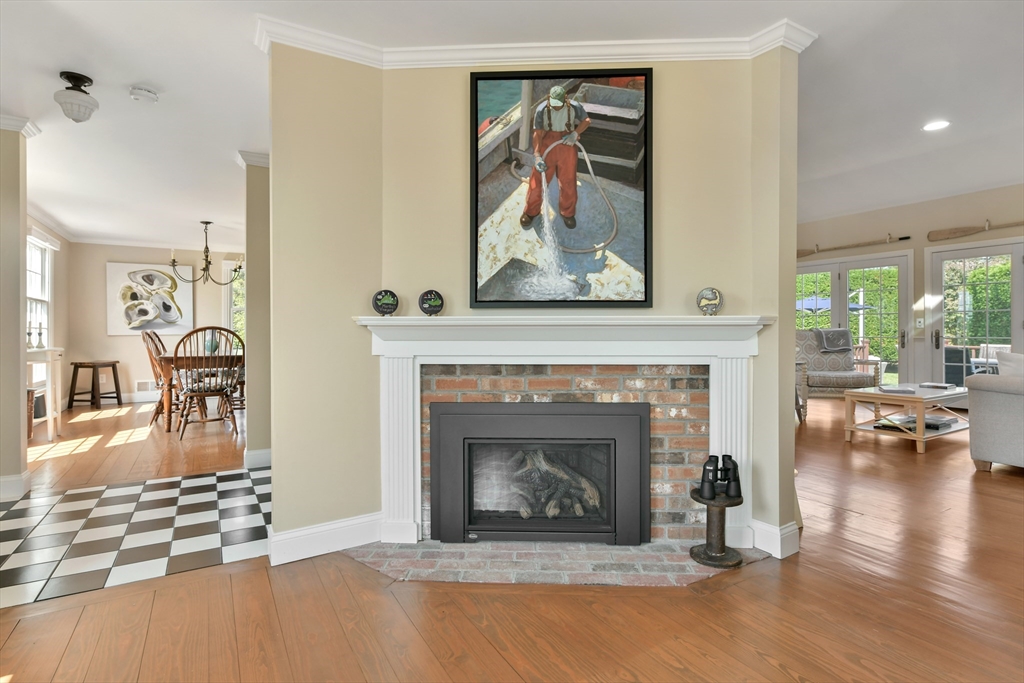 28 Youngs Farm Ln
