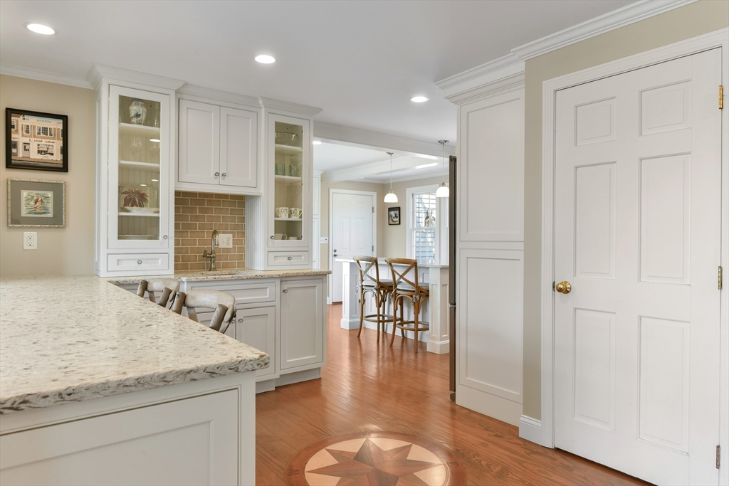 28 Youngs Farm Ln