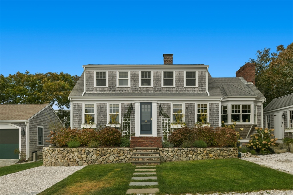 8 Port Pines Rd