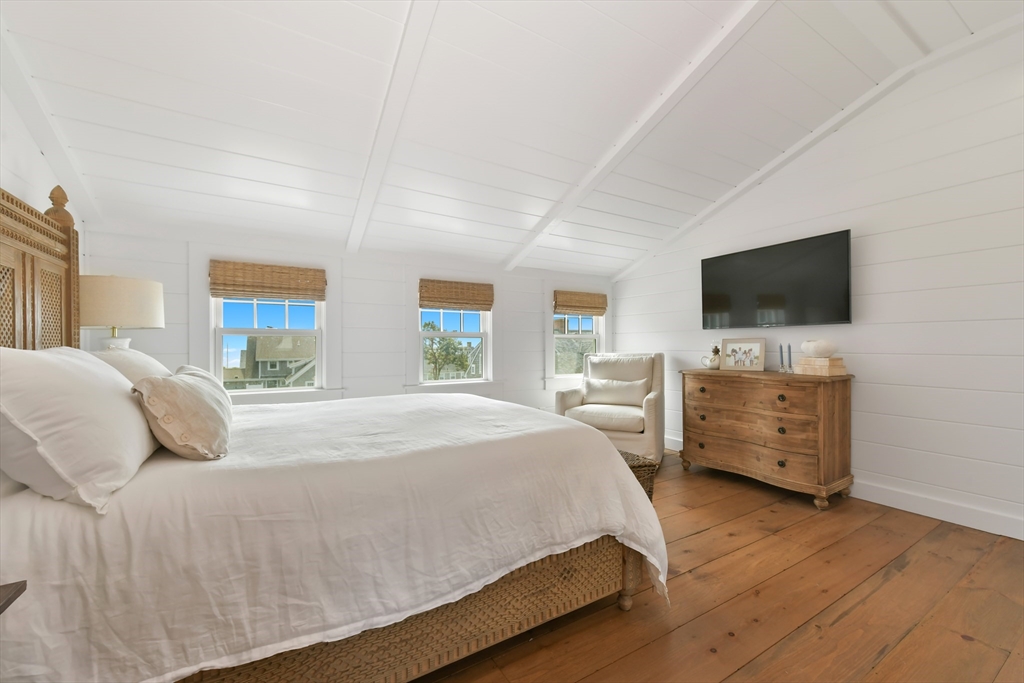 8 Port Pines Rd