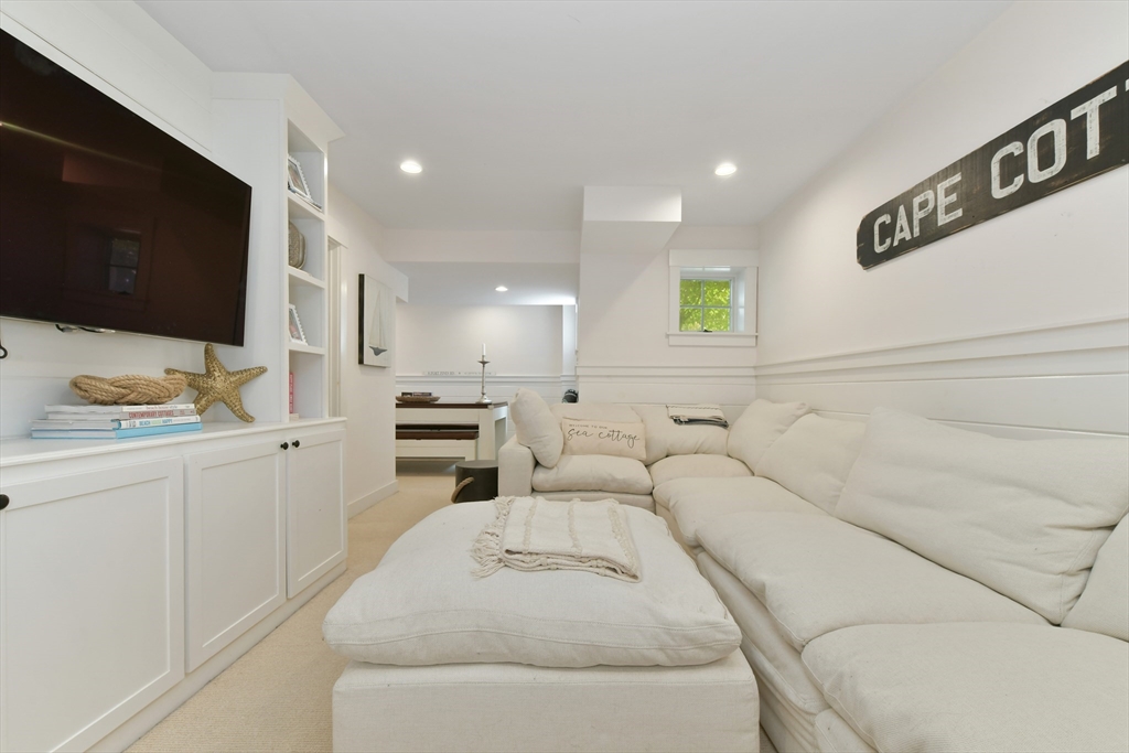 8 Port Pines Rd